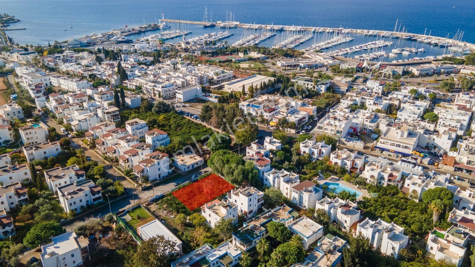 Tayman'dan Bodrum Turgutreis Merkez Ruhsatlı İnşaata Hazır Arsa
