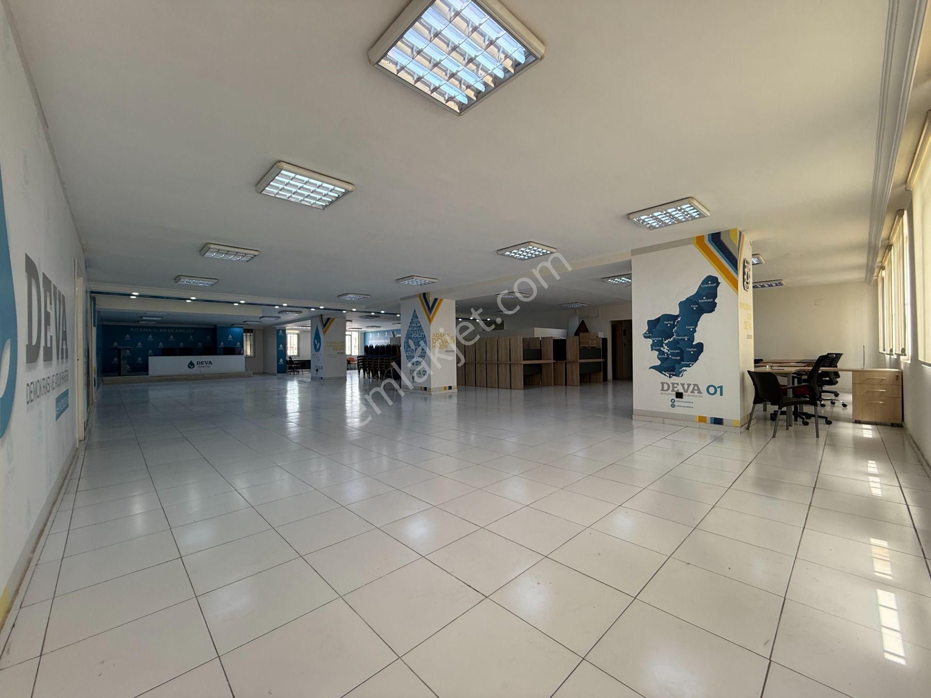 Gizerler İş Merkezinde 1500 M2 8 Bölüm Kiralık Ofis/büro