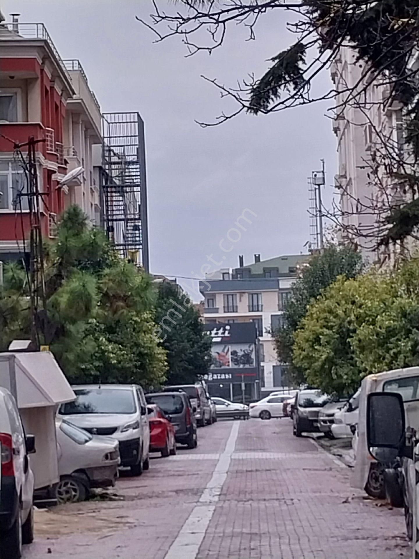 Avcılar Şükrübey Metrobüs Dibinde Kiracısı Hazır Yatırımlık Daire