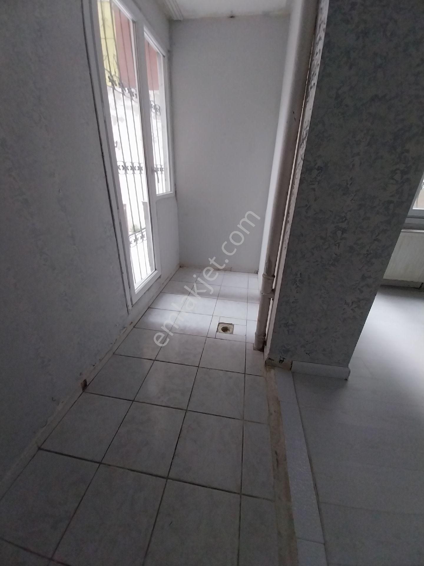 Avcılar Şükrübey Metrobüs Dibinde Kiracısı Hazır Yatırımlık Daire - Görsel 12