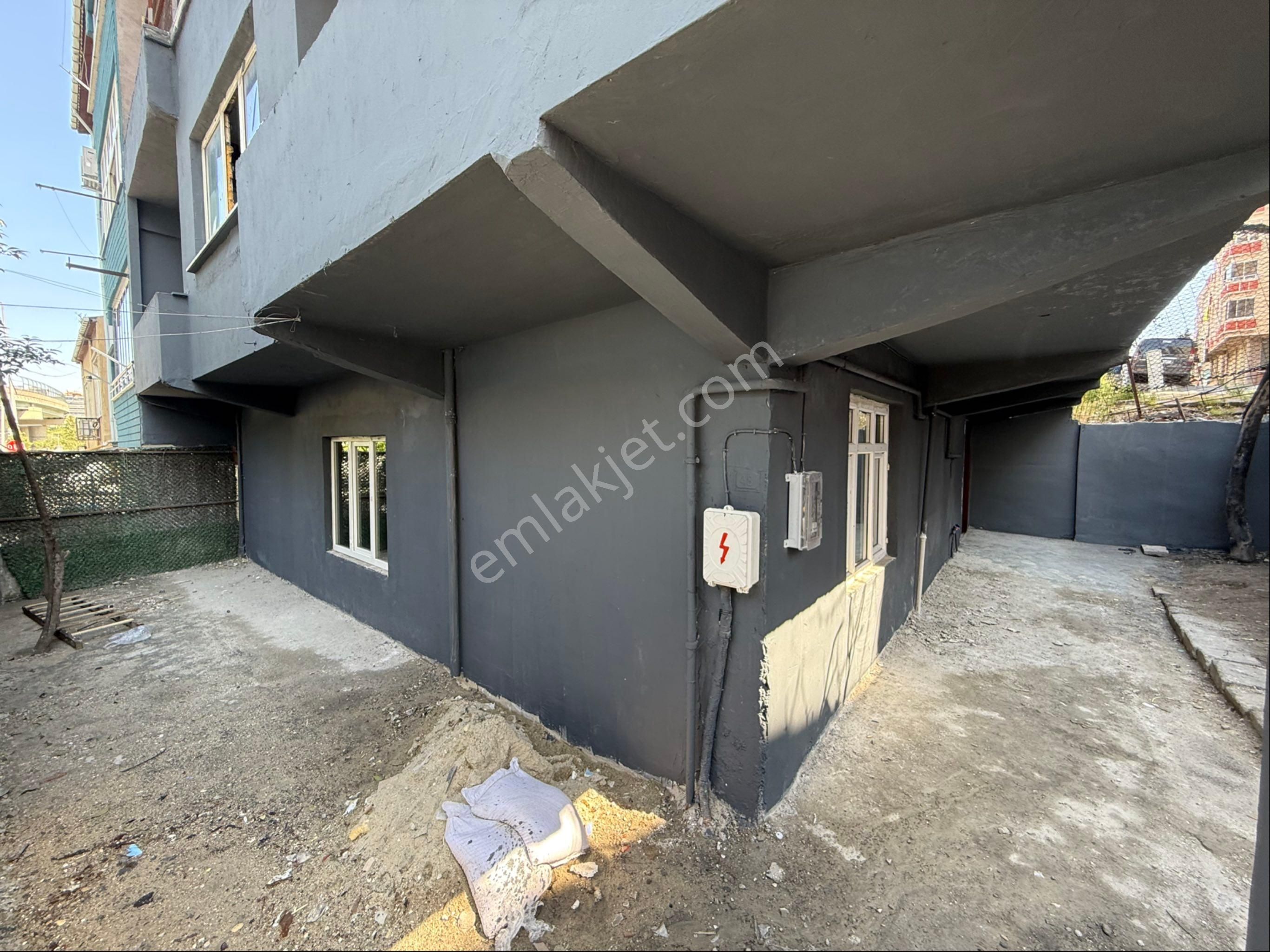 İkitelli Basın Expreste Mall Of İst Karşısında Komple Kiralık 3 Katlı Bina Ofis Depo - Görsel 2