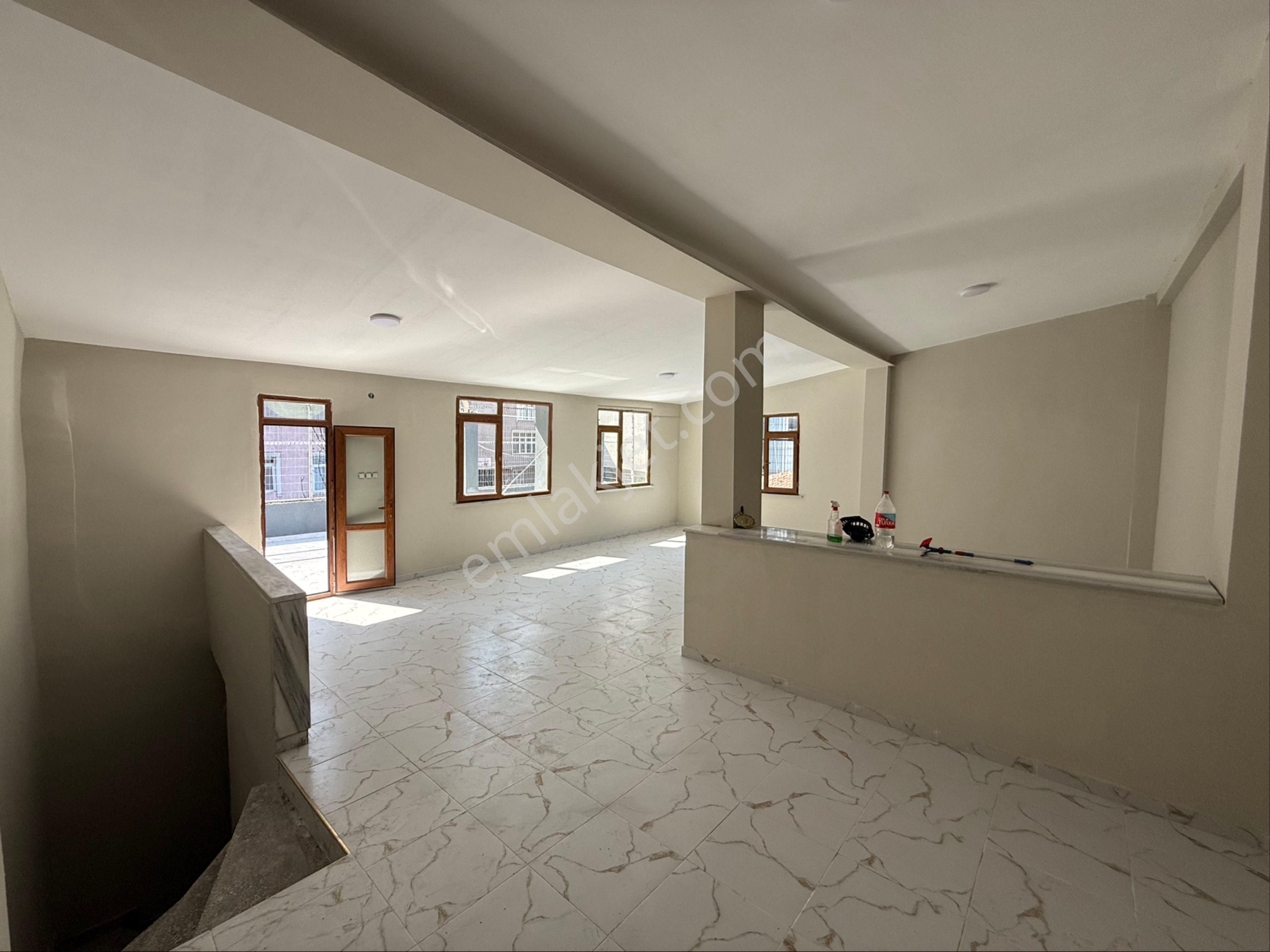 İkitelli Basın Expreste Mall Of İst Karşısında Komple Kiralık 3 Katlı Bina Ofis Depo - Görsel 19