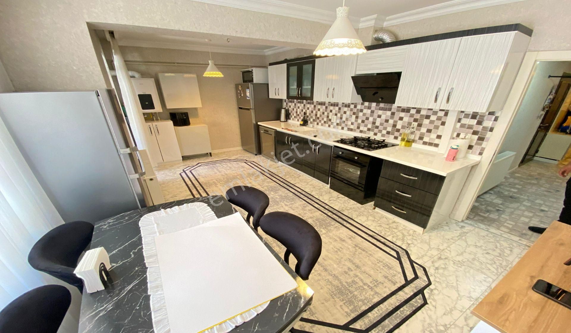 Atapark 340. Cadde Yakını 1 Kat Konumunda Yeni Bina