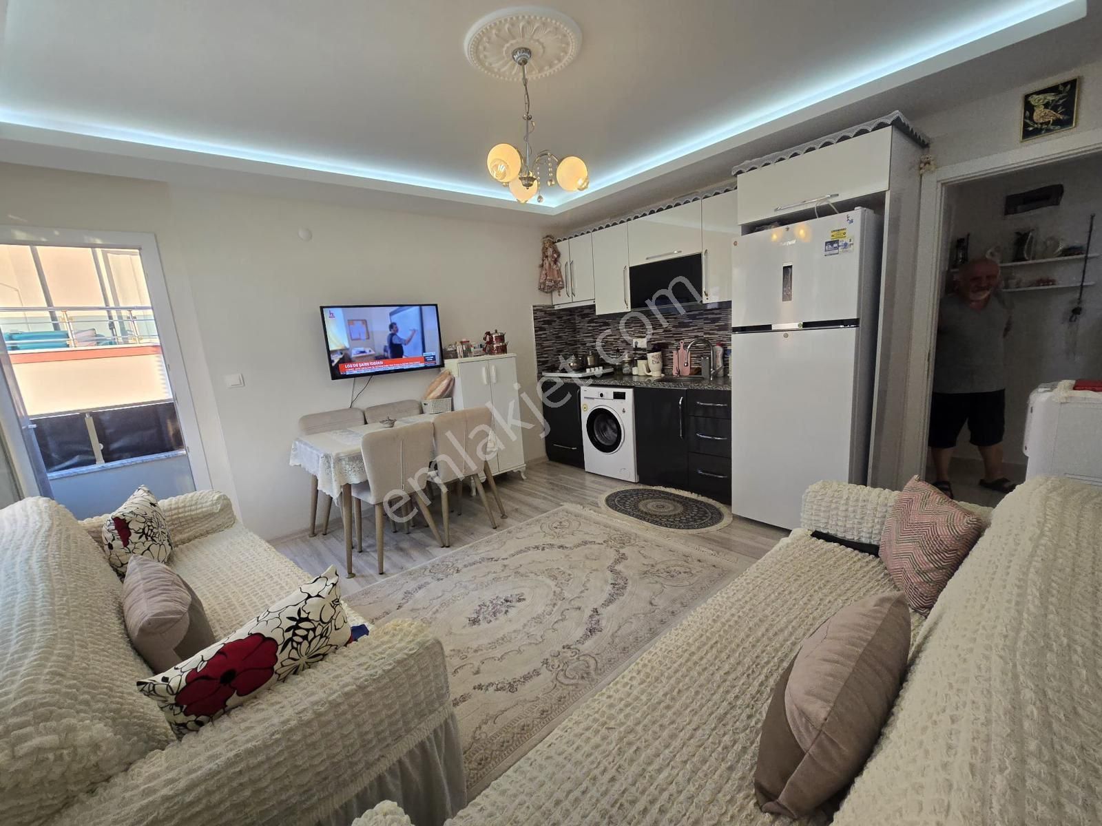 Didim Merkezde Yeni Mahallede Satılık 2+1 Daire