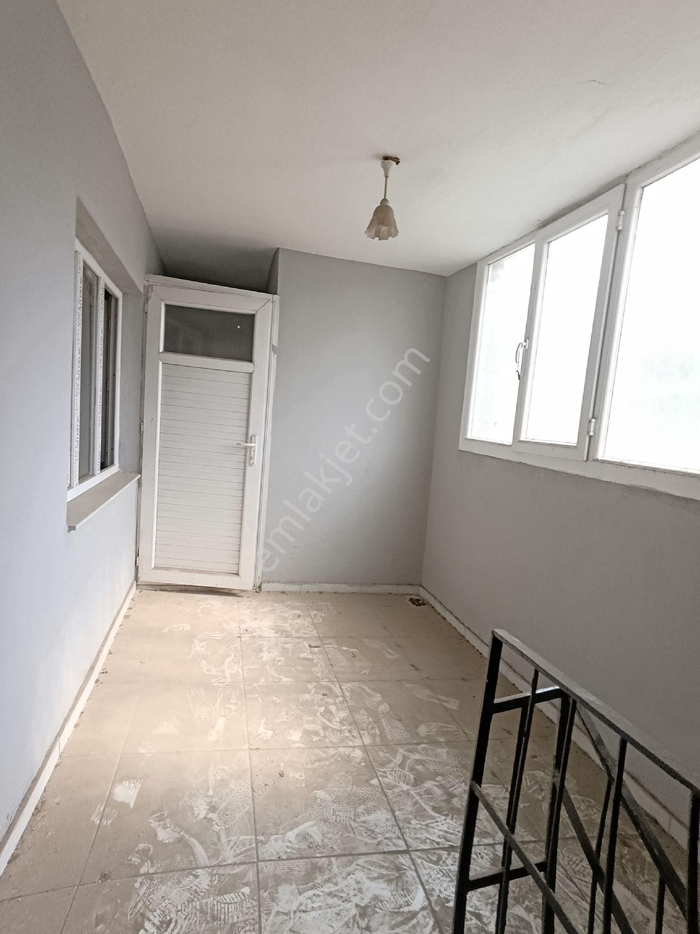 Satılık Adakent Emlak Dan Satlik Mustakil Ev 2 Katli 3+1 Daire Alti İki Dukkan Ana Yol Kenari - Görsel 17