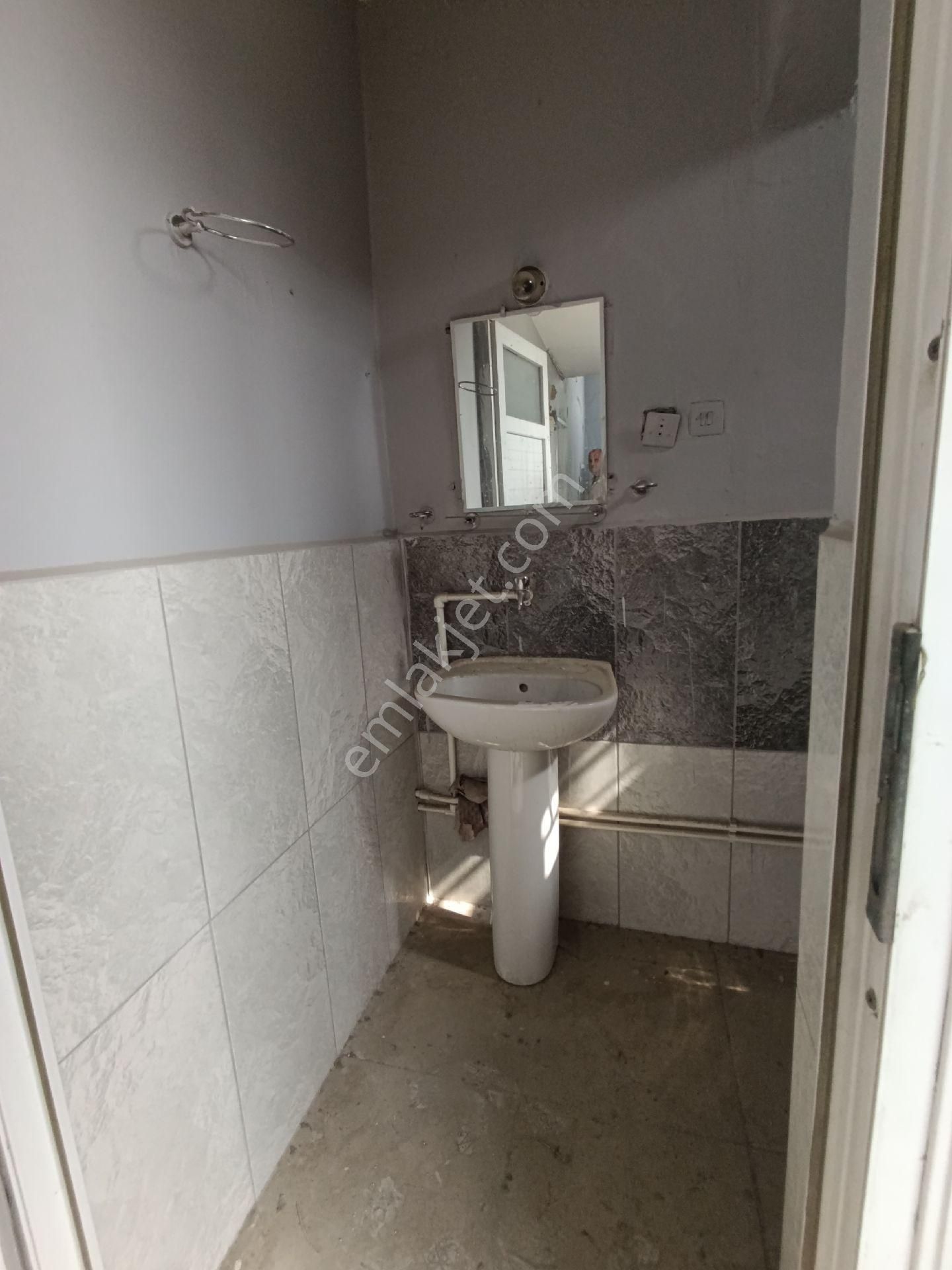 Satılık Adakent Emlak Dan Satlik Mustakil Ev 2 Katli 3+1 Daire Alti İki Dukkan Ana Yol Kenari - Görsel 14