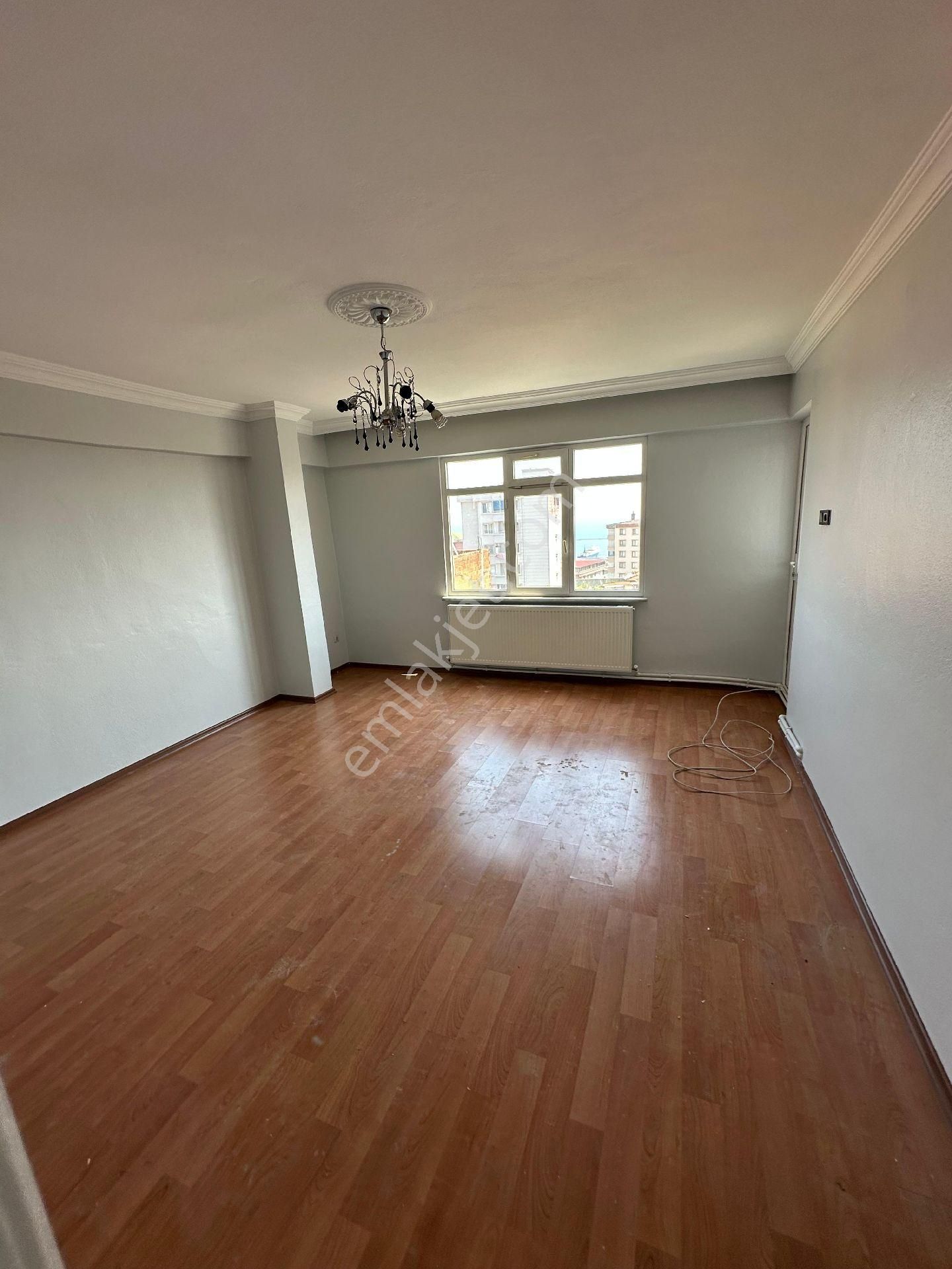 Evim-nur'dan Kadifekale Mah 2+1 100m2 2 Balkonlu Deniz Manzaralı Doğalgazlı 3.kat Kiralık Daire