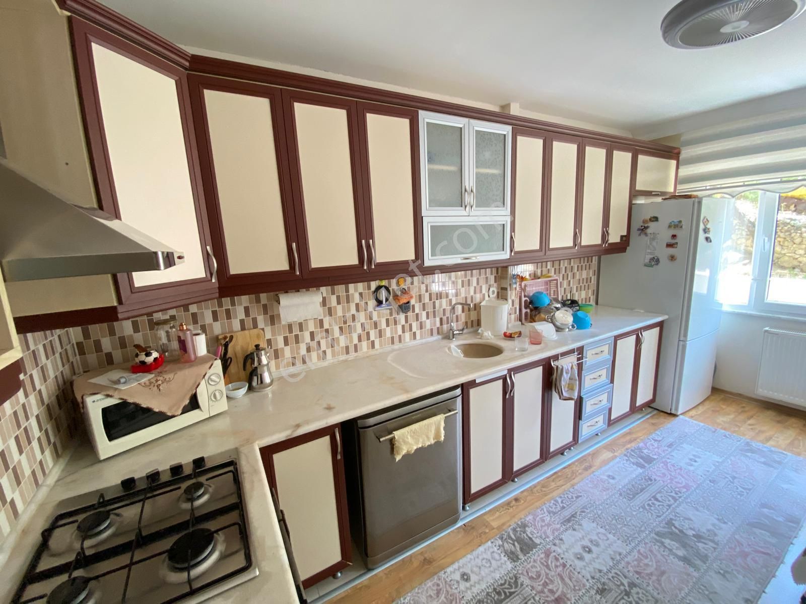 🏡uncubozköy Mahallesi 🏡 ✅3+1 125 M2 5 Katlının 1 Katı Katı ❇️kombi Petekli