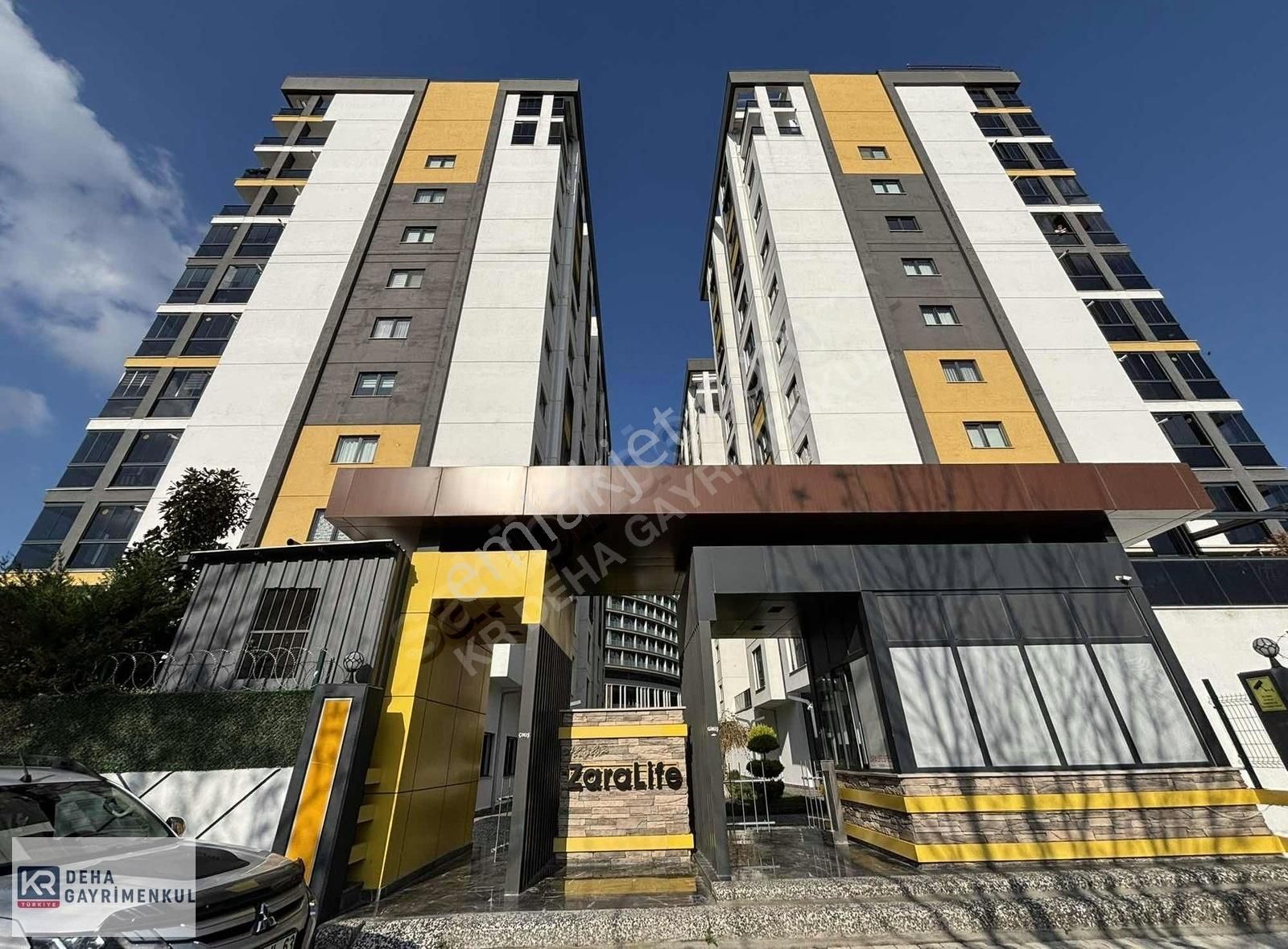 Zaralife Kiralık Eşyalı Daire Arakat 2+1 130m2 Havuzlu K.otopark
