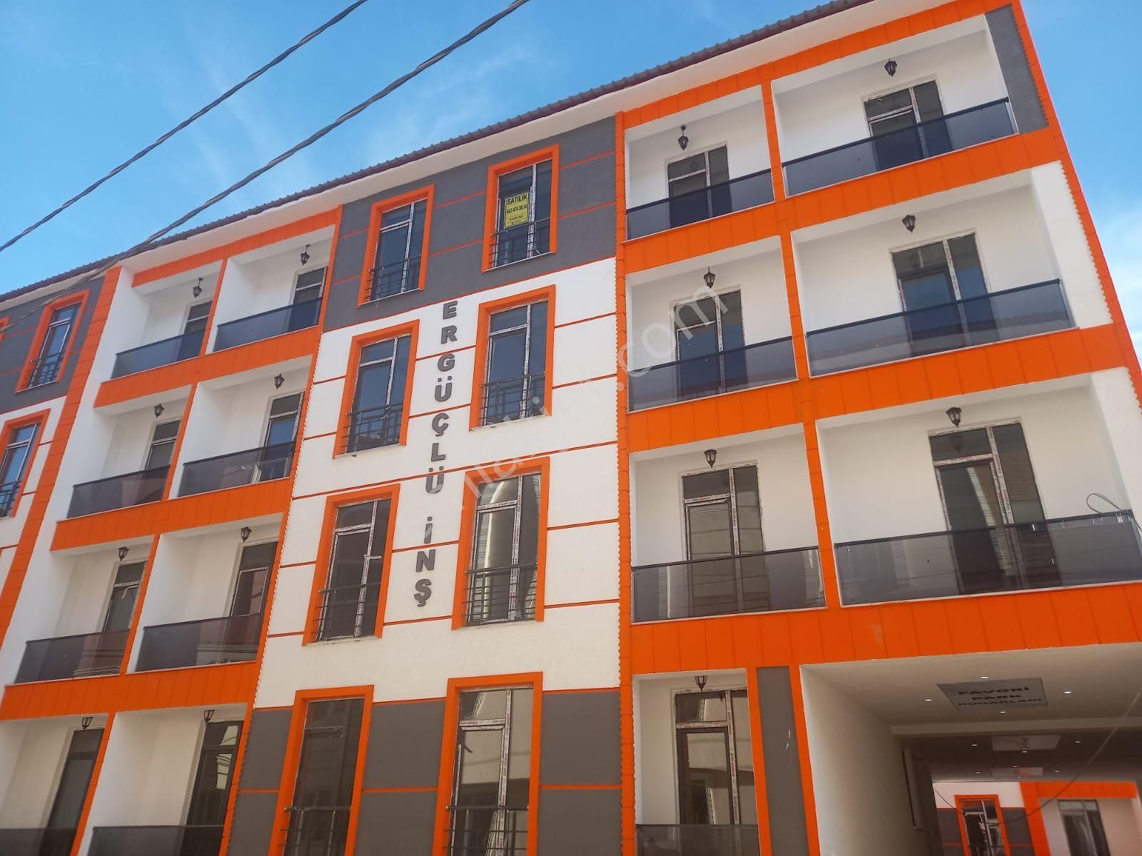 Kafkars Emlaktan Şehitler Mahallesinde Eşyalı 1+1
