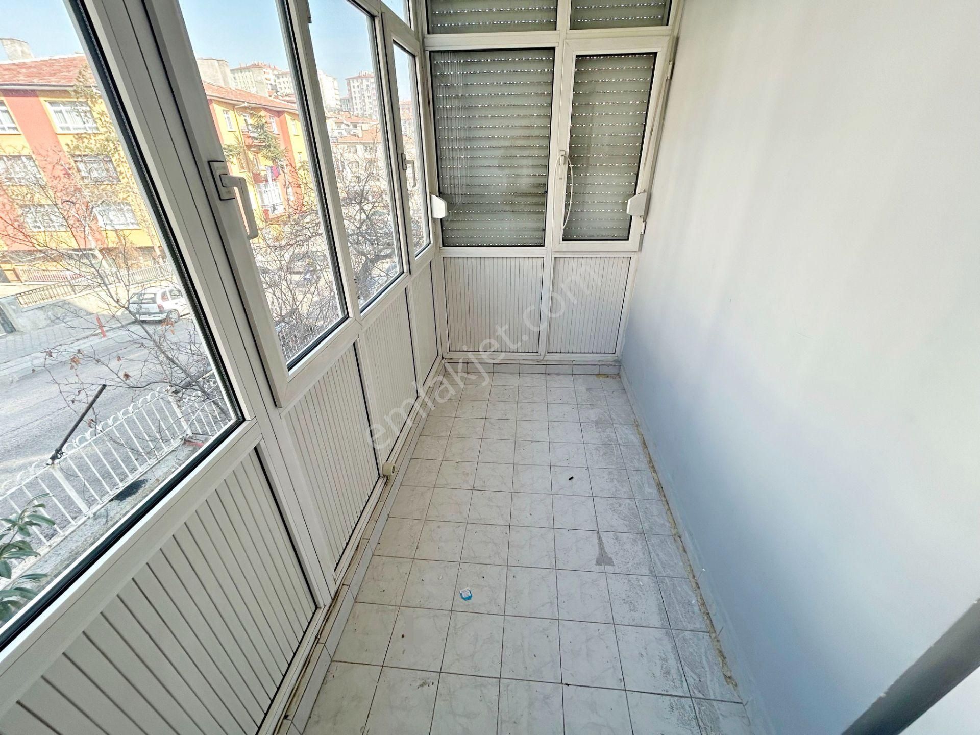 3+1 Ayvalı Cad Üzeri 1.kat Konumunda Cepheleri Açık Yapılı - Görsel 20