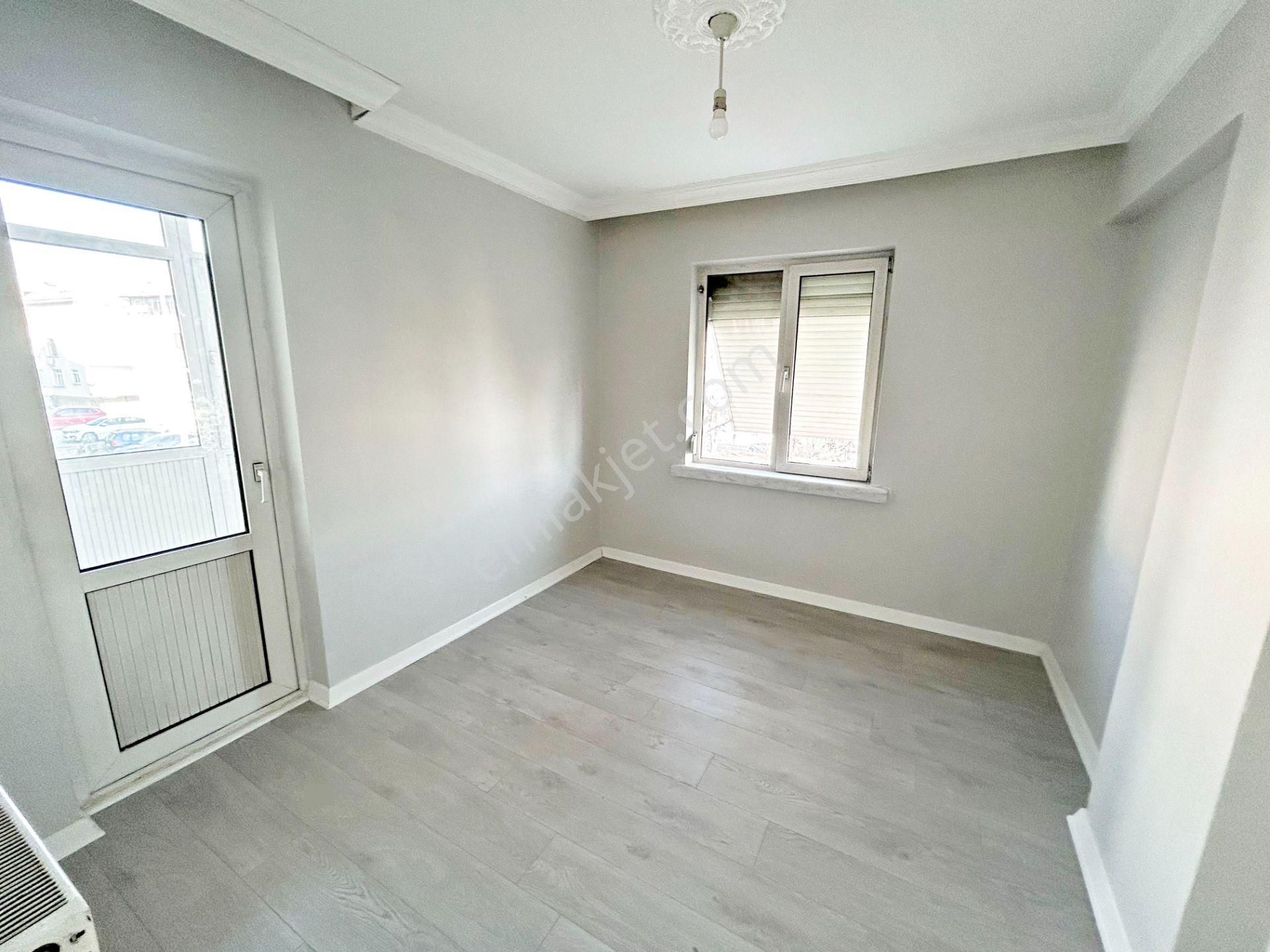 3+1 Ayvalı Cad Üzeri 1.kat Konumunda Cepheleri Açık Yapılı - Görsel 16