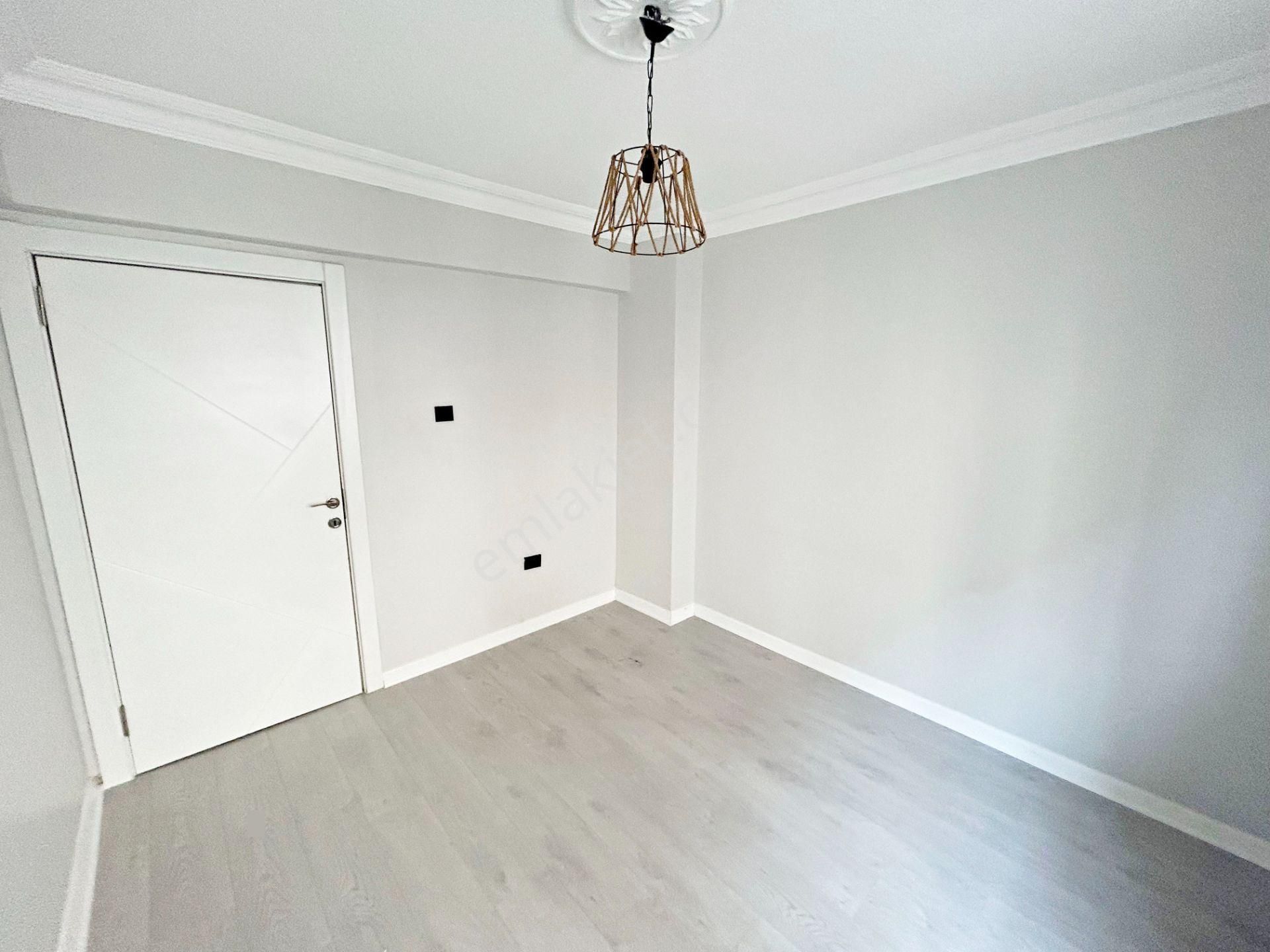 3+1 Ayvalı Cad Üzeri 1.kat Konumunda Cepheleri Açık Yapılı - Görsel 31