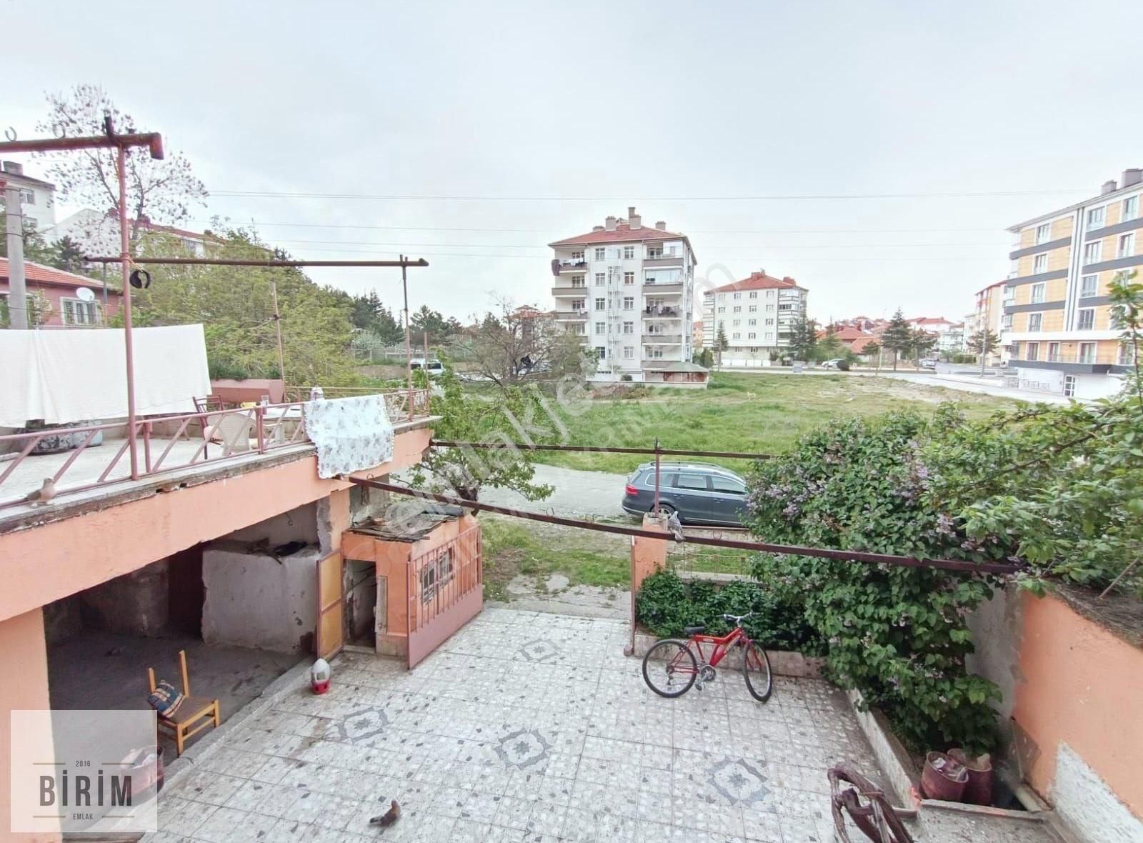 Birim^den Komple Satılık 3 Katlı Bahçeli Müstakil Yıldırım Mah - Görsel 7