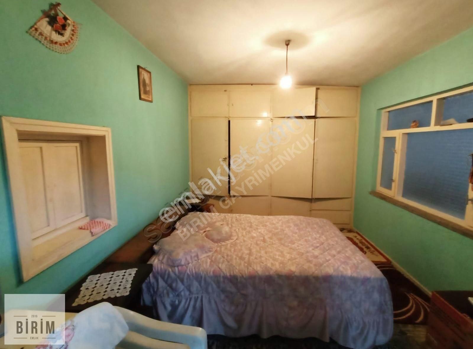 Birim^den Komple Satılık 3 Katlı Bahçeli Müstakil Yıldırım Mah - Görsel 4