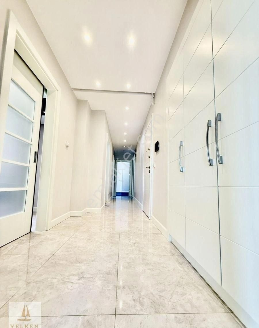 Yelken'den Suadiye Sahil'de 145m2 3+1 Balkonlu Ebeveynli 3 Yıllık - Görsel 4