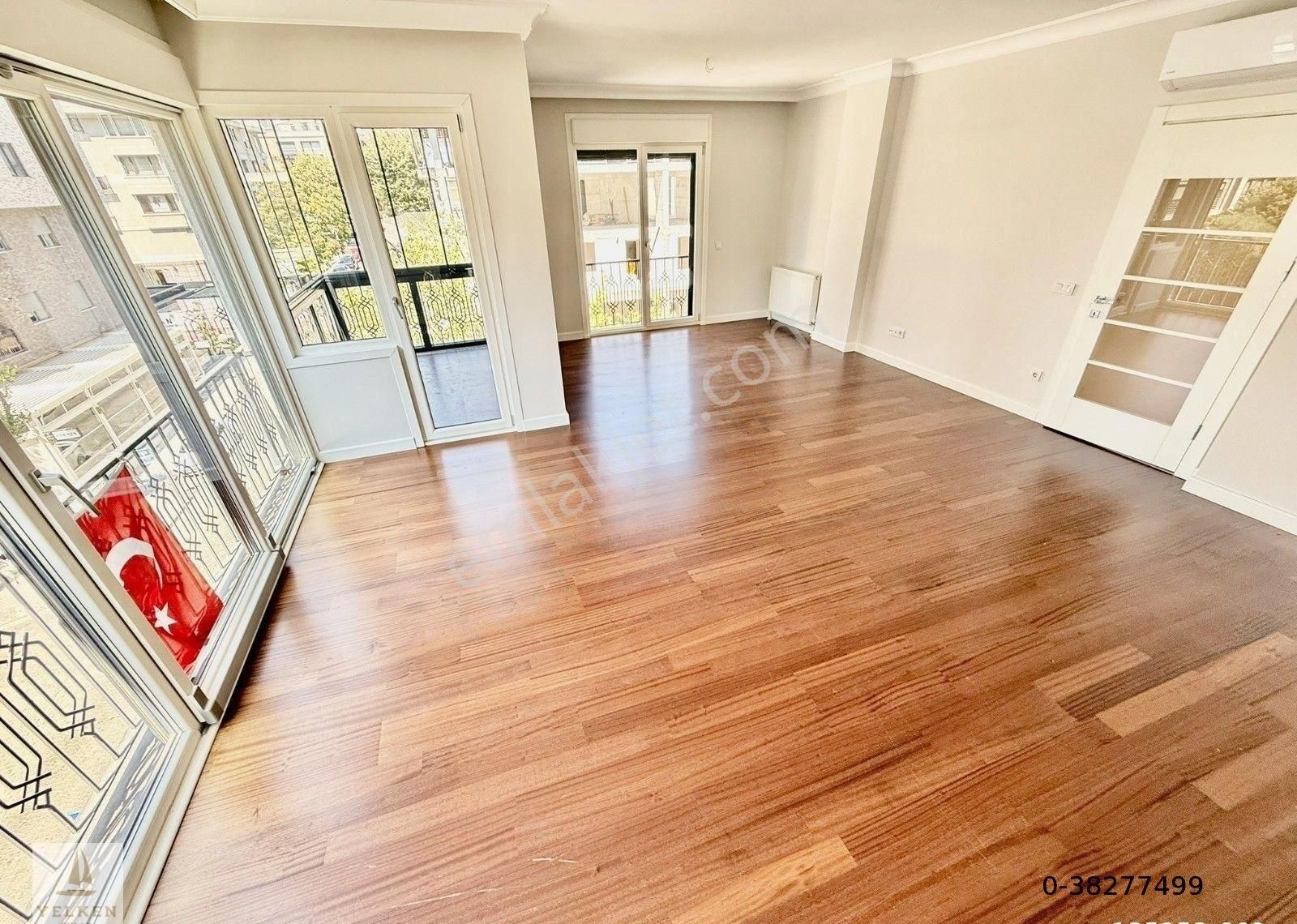 Yelken'den Suadiye Sahil'de 145m2 3+1 Balkonlu Ebeveynli 3 Yıllık - Görsel 8