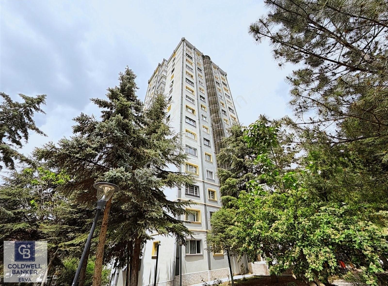 Eryaman Demirer Sitesi Metro Göksu Park Yakını Satılık 3+1