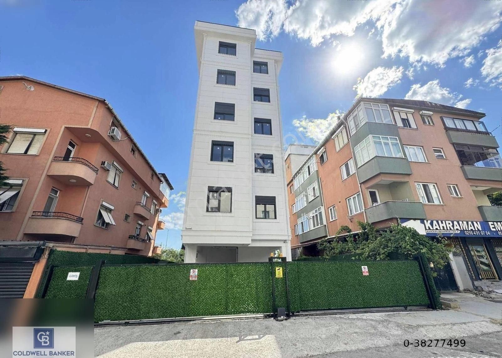 Pendik Kaynarca Mahallesi Satılık Ara Kat Deniz Man. 3+1 Daire
