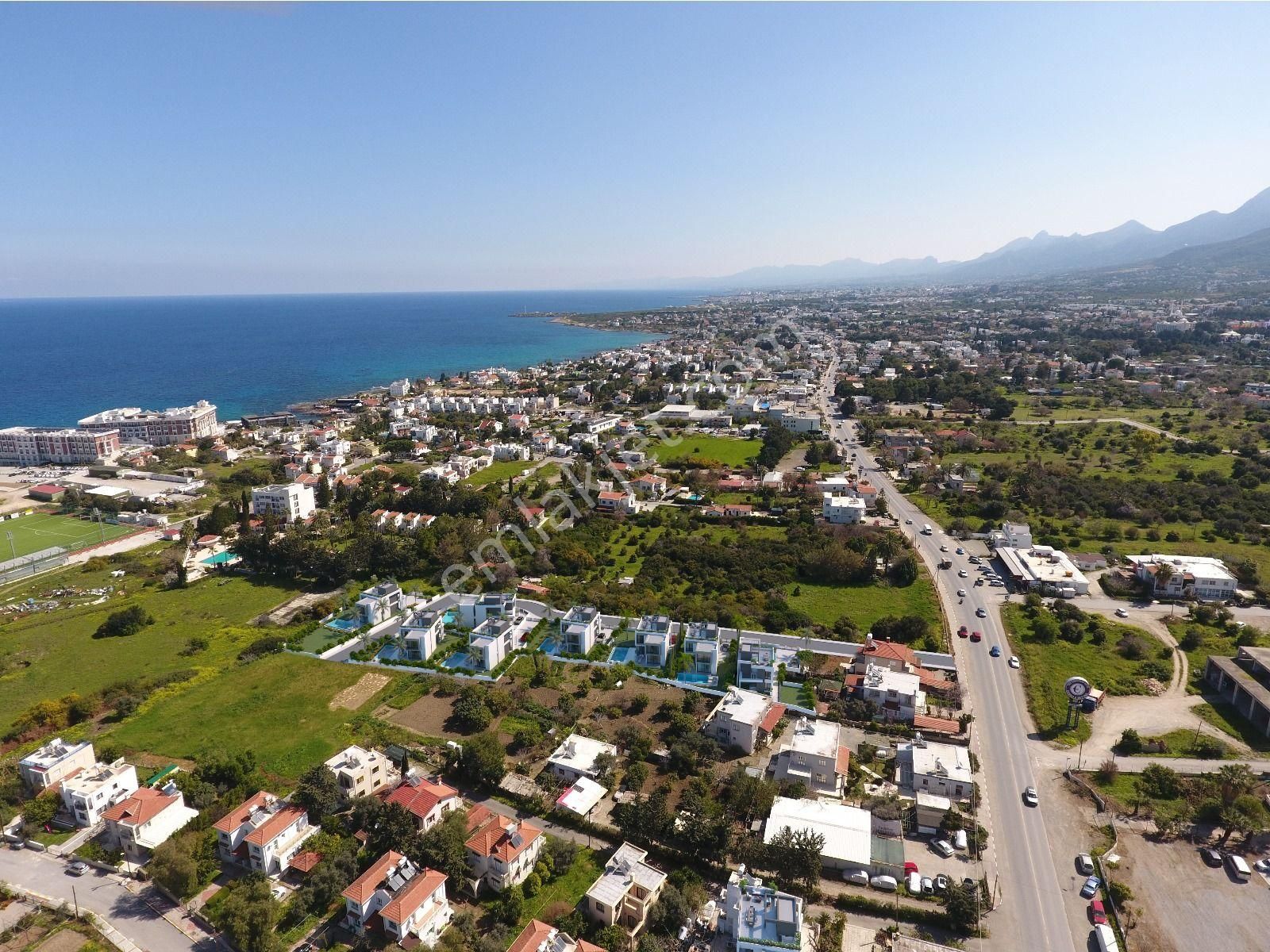 Kıbrıs'ta Satılıkyüzme Havuzlu Lüx Villa