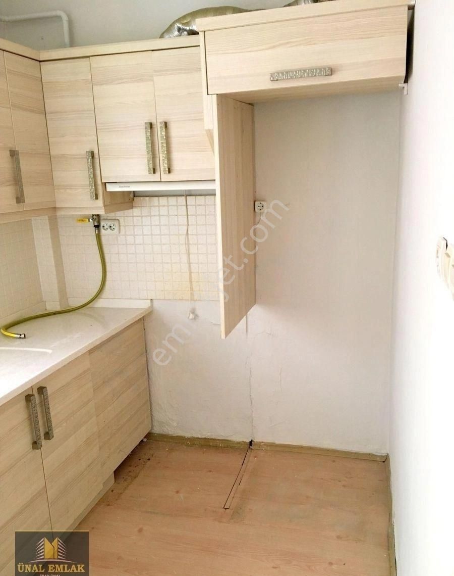 Ünal Emlak'tan Bandırma Merkezde Kiracılı Kombili Daire - Görsel 9