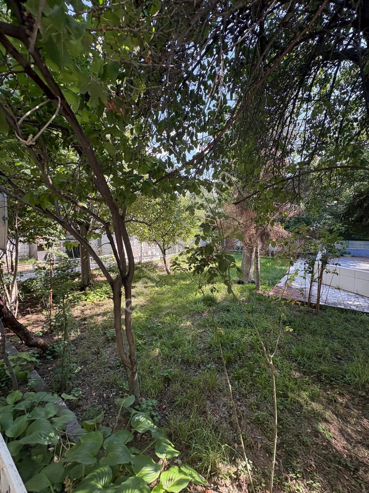 Konya Meram Kozağaç Parkı Yakınında 1270 M2arsa İçinde 5+1 Satılık Villa