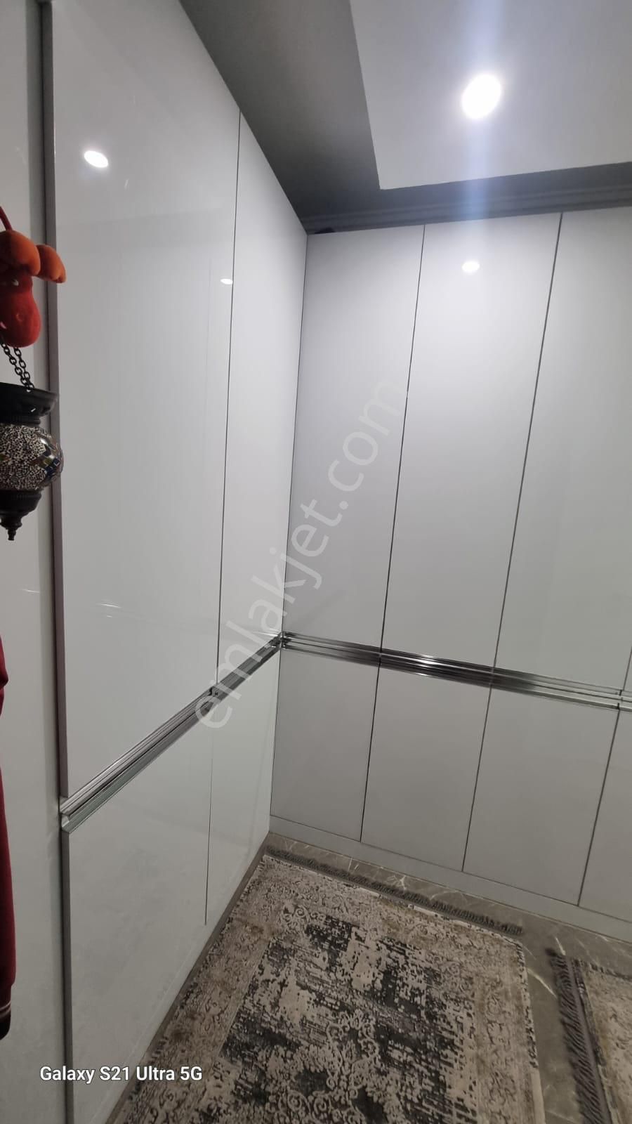 Menemende En Güzel Konumda 185 M2 Ultra Lüks Daire - Görsel 25