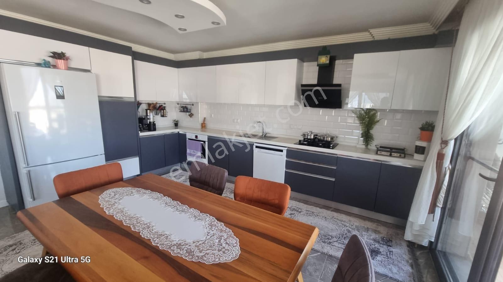 Menemende En Güzel Konumda 185 M2 Ultra Lüks Daire - Görsel 18