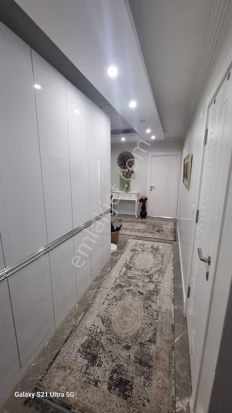 Menemende En Güzel Konumda 185 M2 Ultra Lüks Daire - Görsel 26