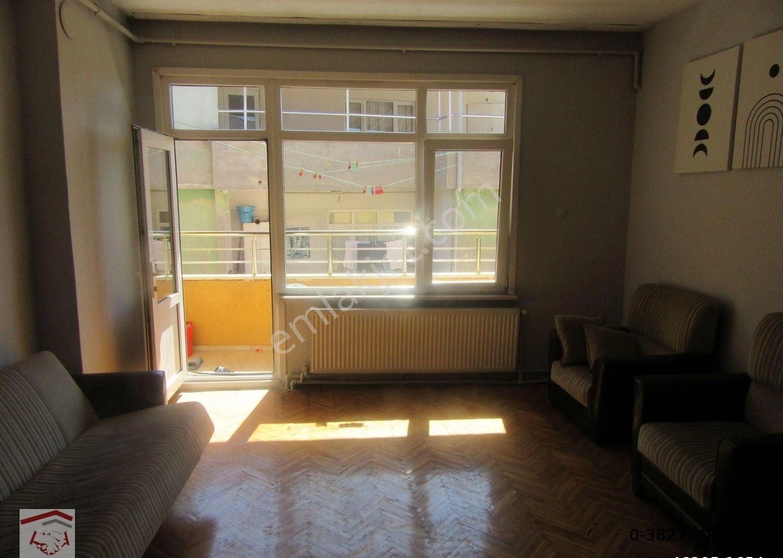 4.levent Emniyetevlerinde 2+1 100m2 Metroya Yakın Kiralık Daire