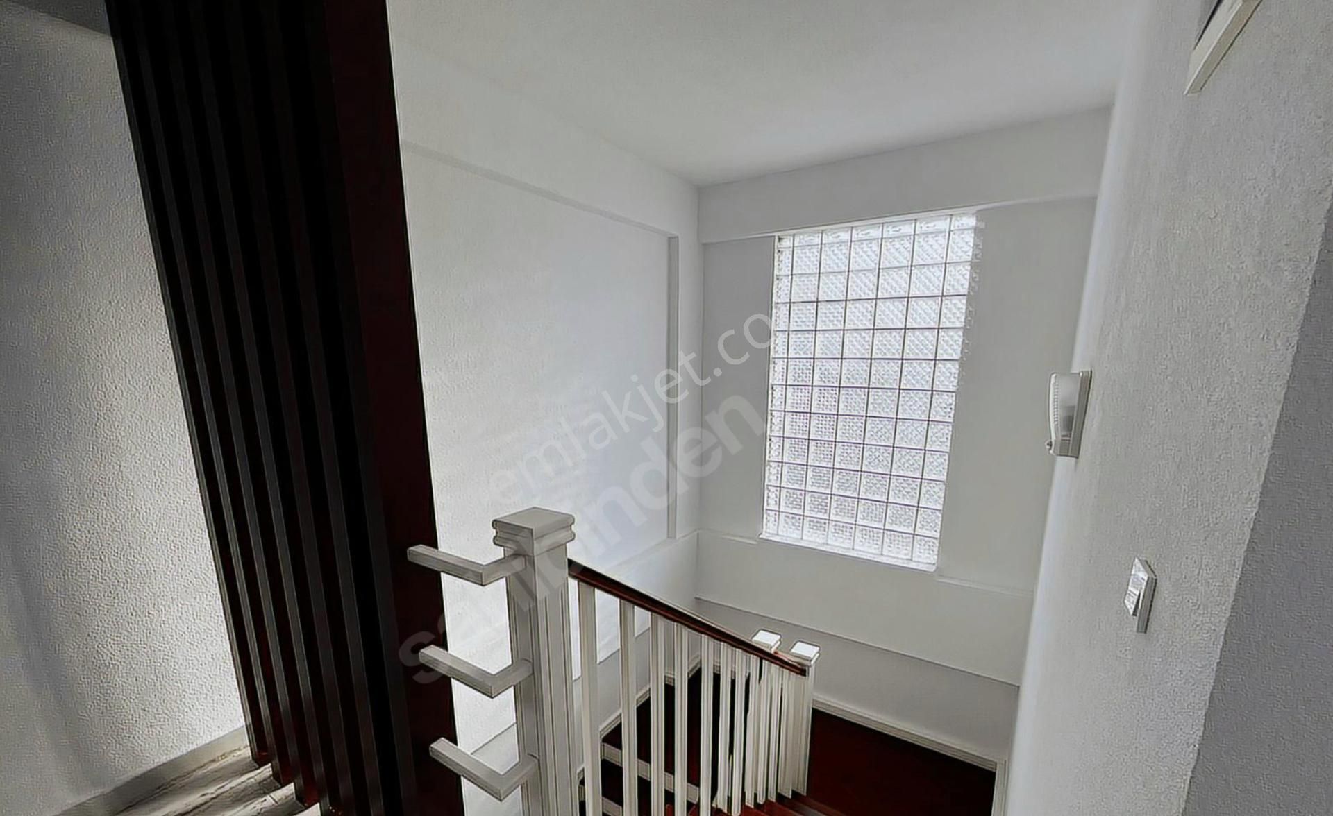 Çanakkale Akliman'da Deniz Manzaralı 5+2 Satılık Villa - Görsel 15