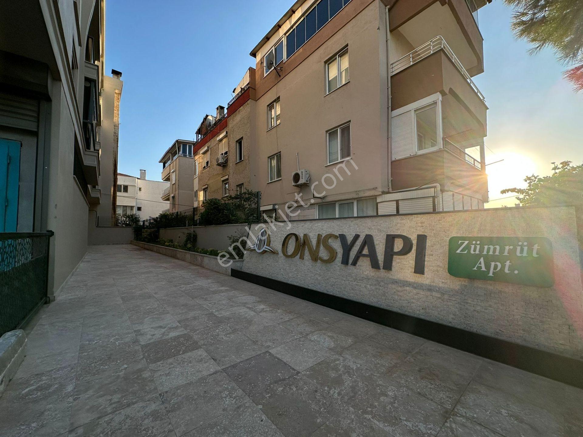 Sarımsaklı Merkezde Satılık, Lüx, 1+1 Daire, Kumsala 100 Mt - Görsel 10