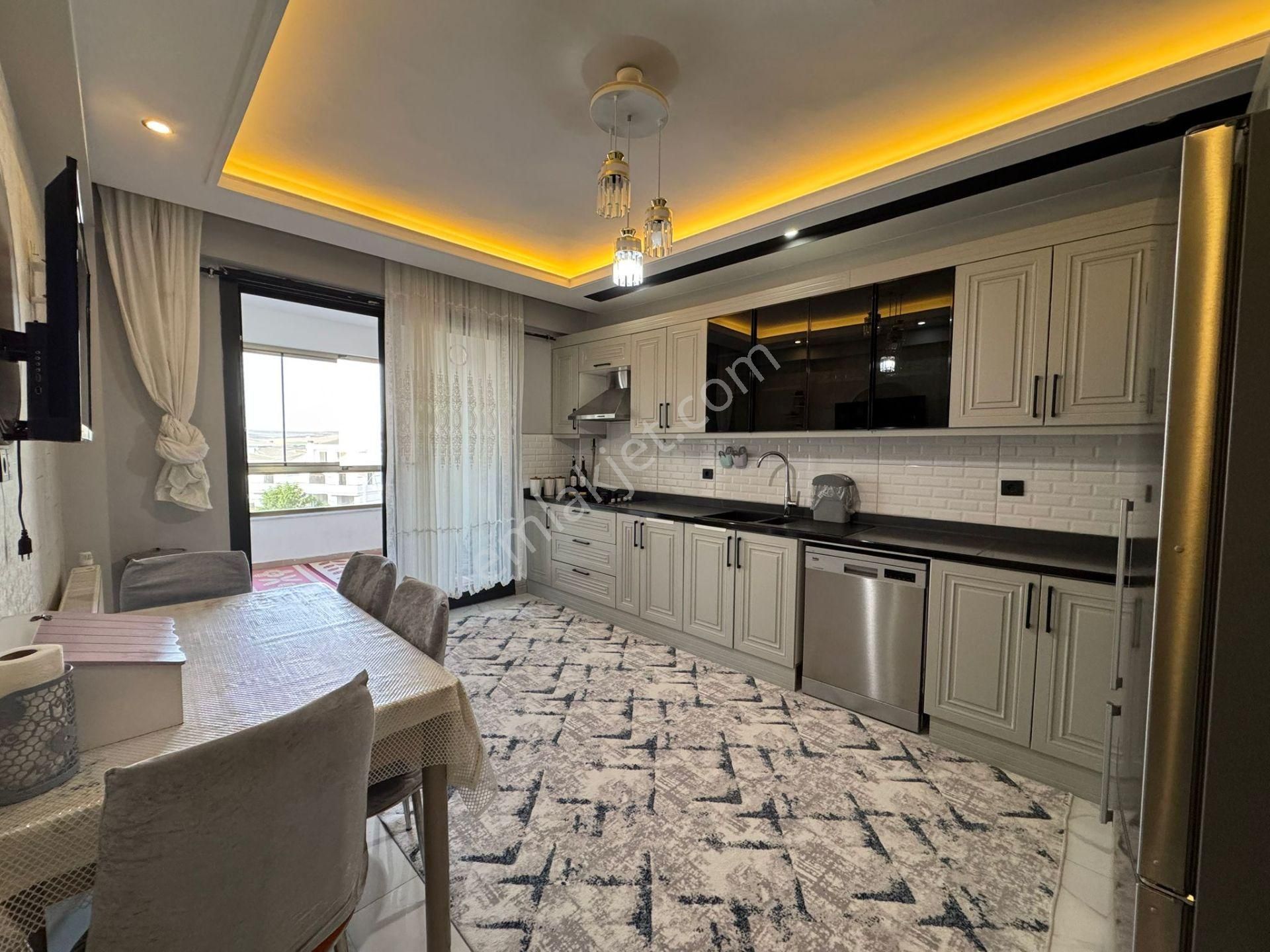 450 Evlerde 3+1 Satılık Daire