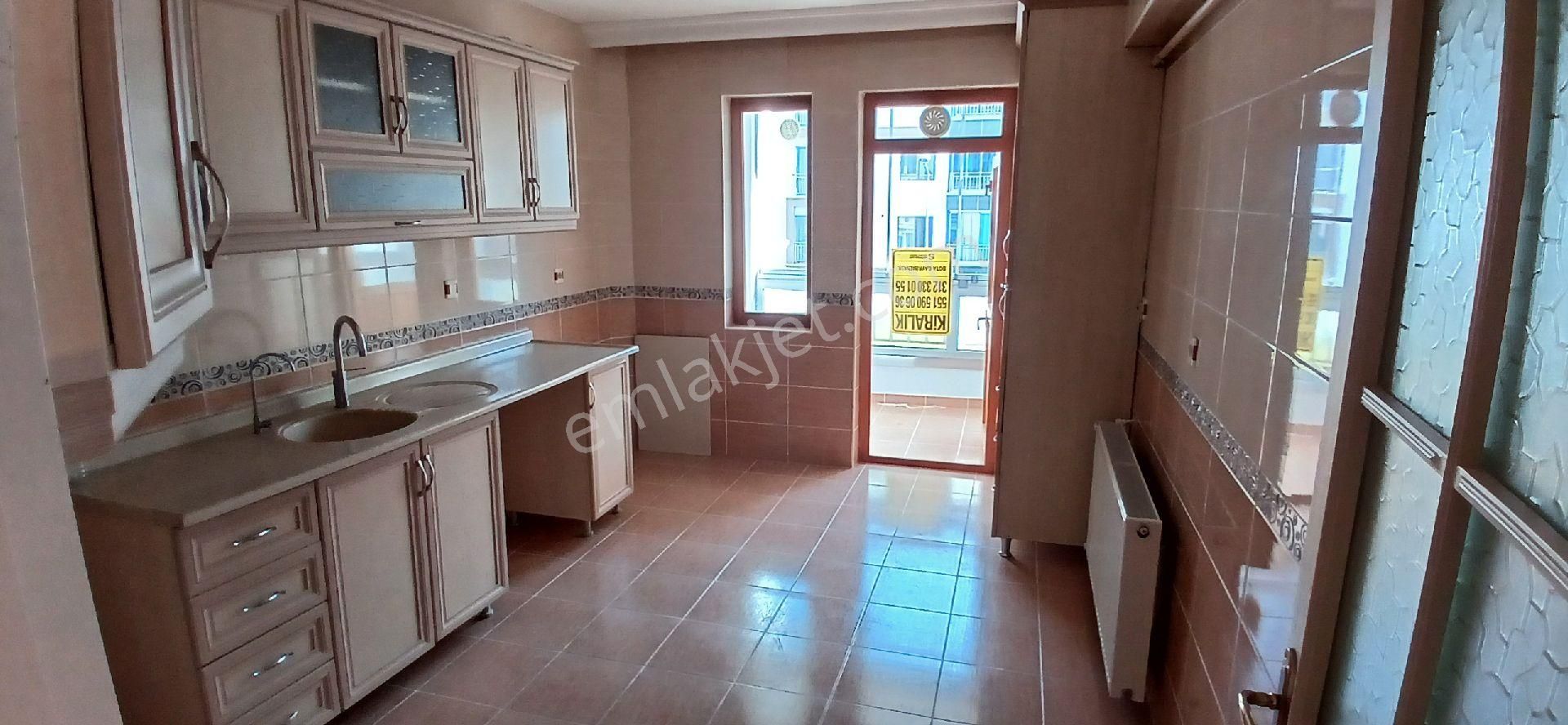 Gramdan Keçiören Yayla Mah.de Kiralık 4+1 Asansörlü Orta Kat