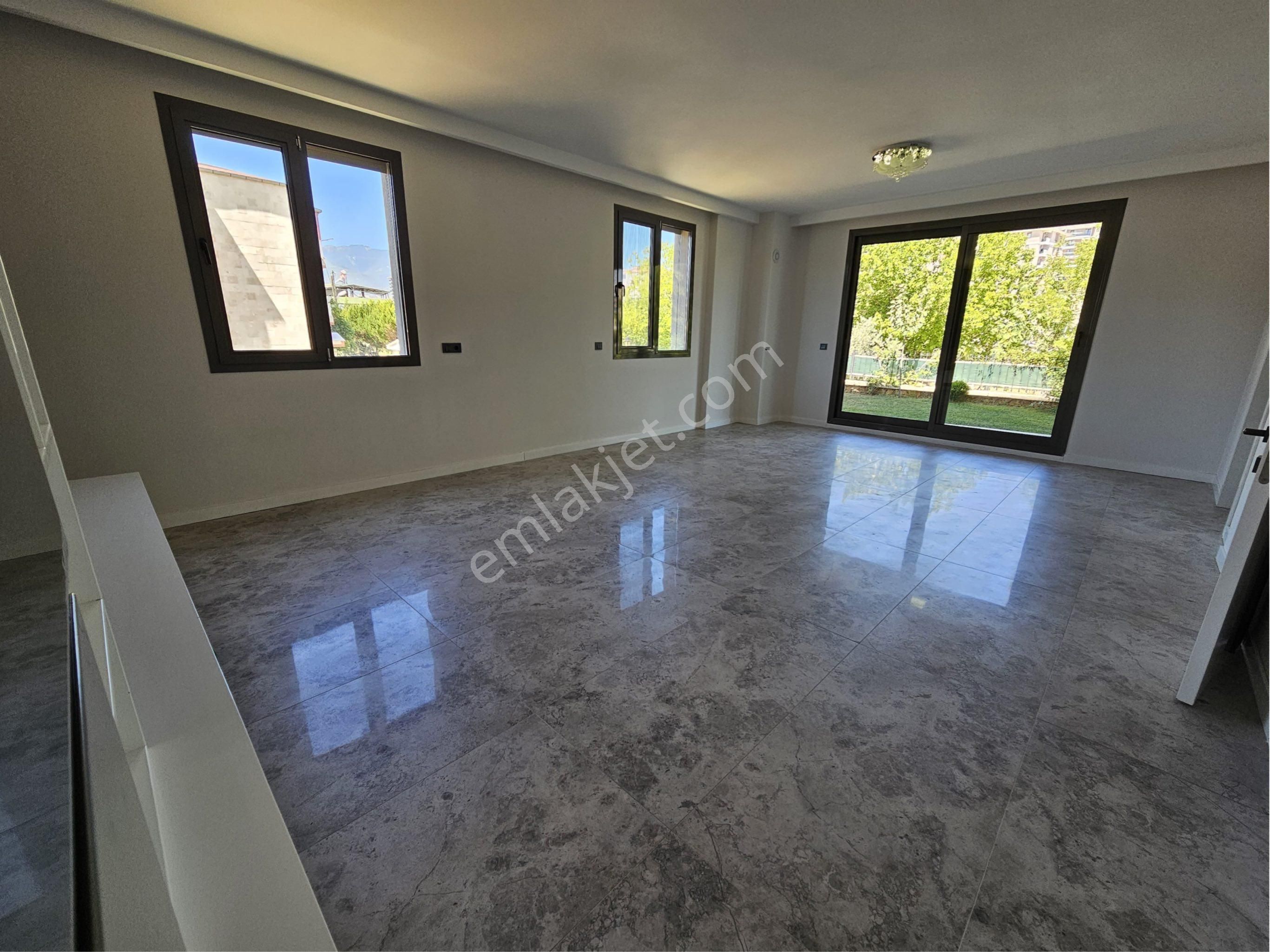 Denizli Şemikler Mevki 3 Katlı Müstakil Bina - Görsel 23