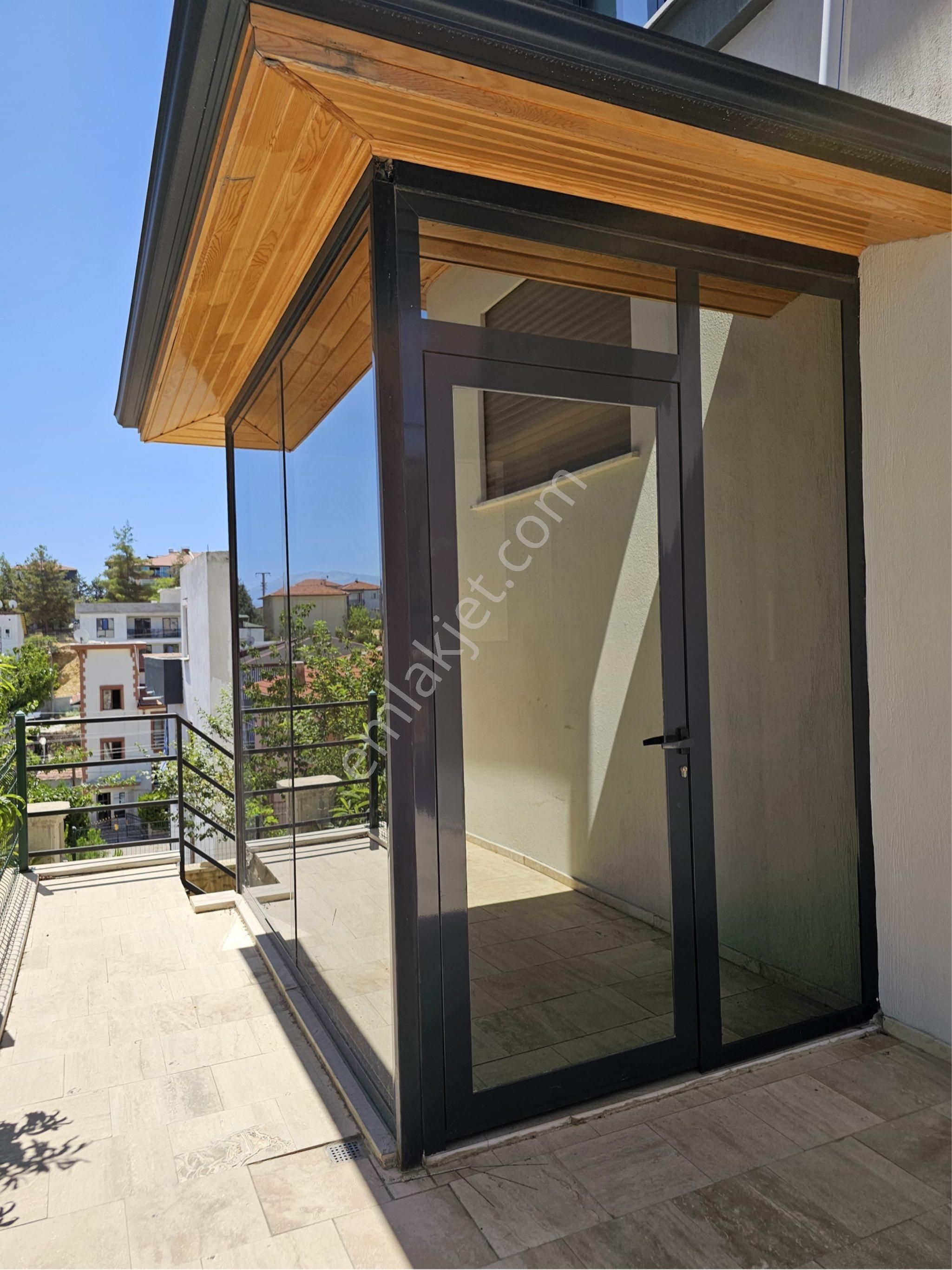 Denizli Şemikler Mevki 3 Katlı Müstakil Bina - Görsel 10