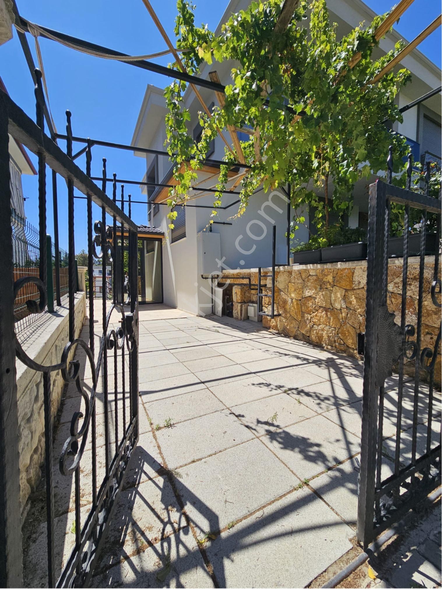 Denizli Şemikler Mevki 3 Katlı Müstakil Bina - Görsel 12