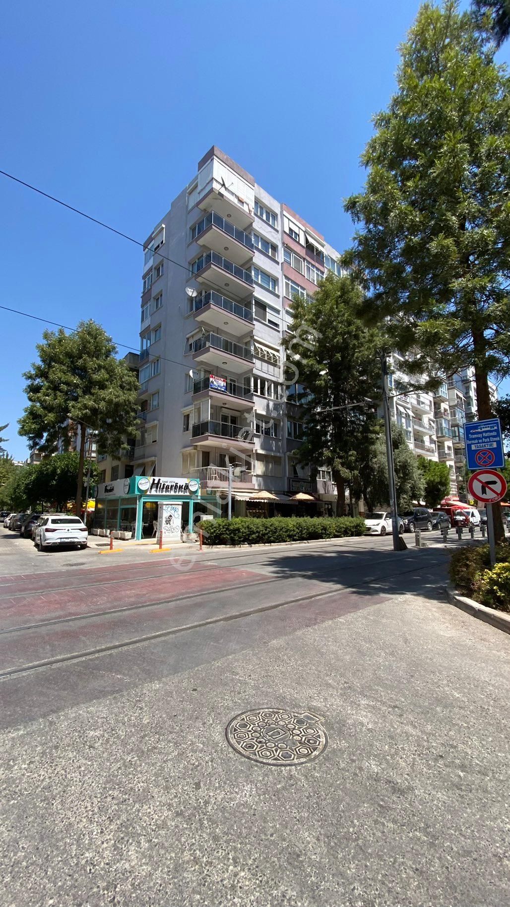 Alsancak Ali Çetinkaya Bulv. Üzerinde 3+1 Köşe Satılık Daire