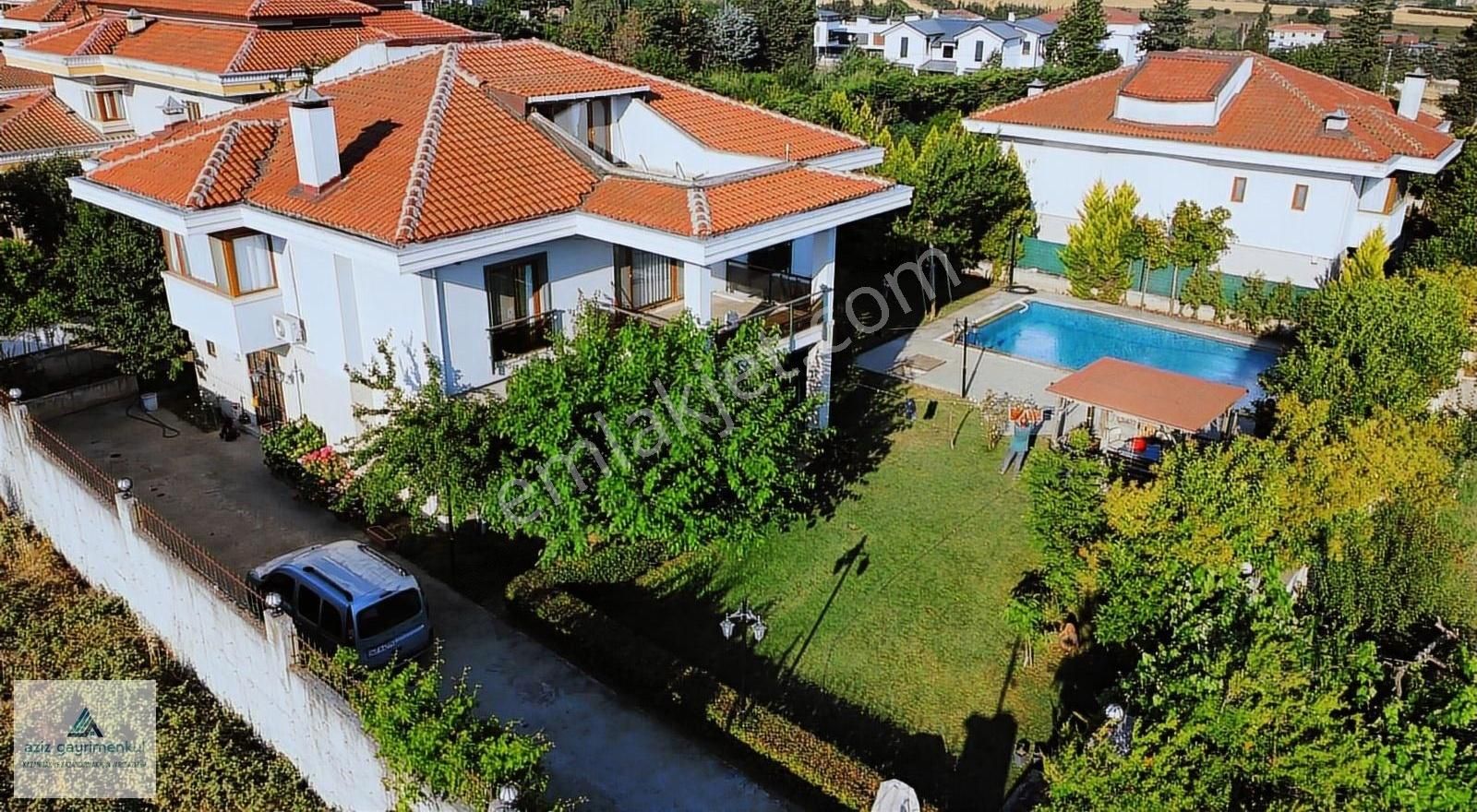 Silivri Ortaköyde 1032 M2 Satılık 8+2 Villa - Görsel 20