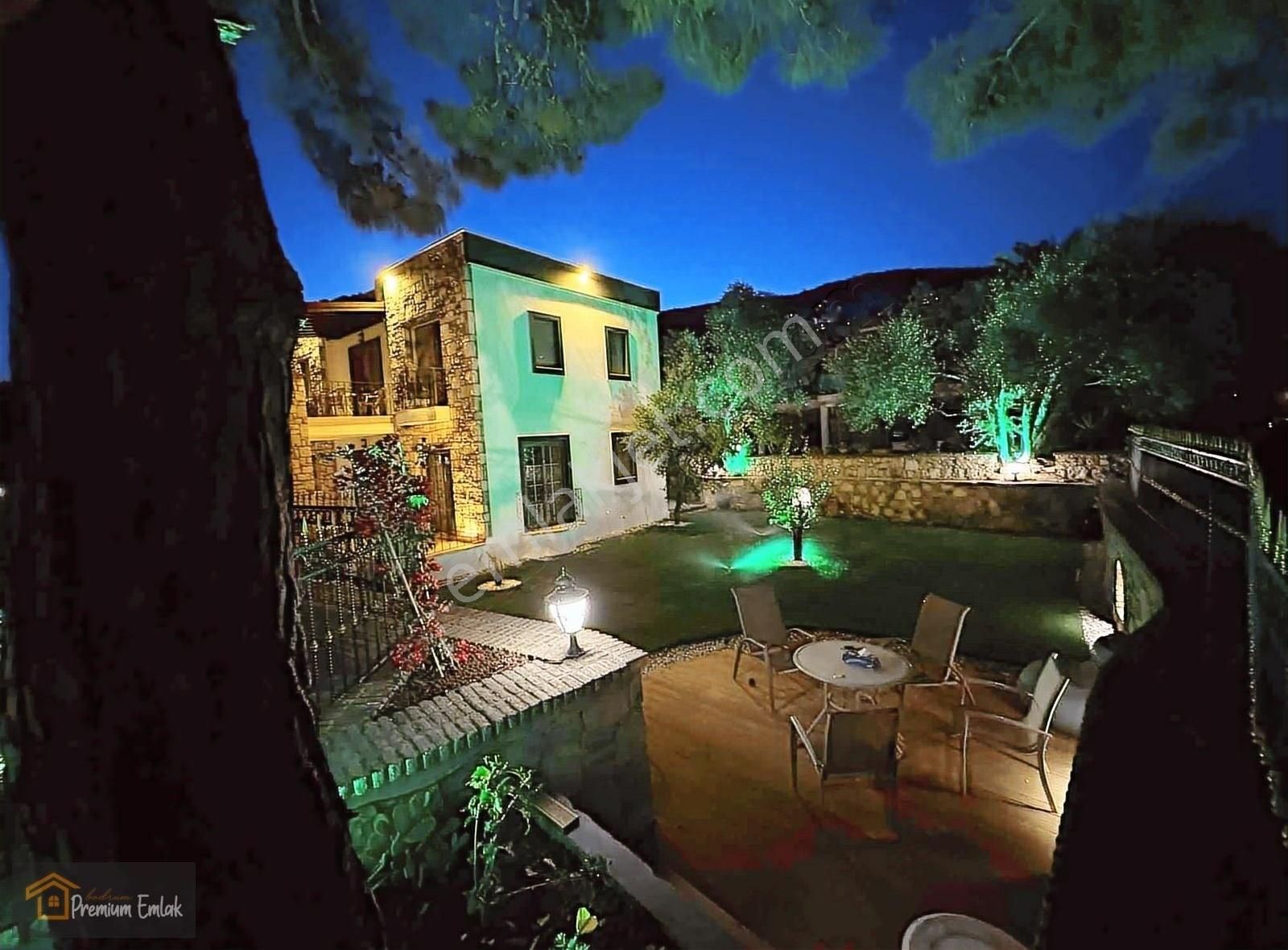 Bodrum Merkezde 3+1 Geniş Bahçeli Eşyalı Muhteşem Daire. - Görsel 23