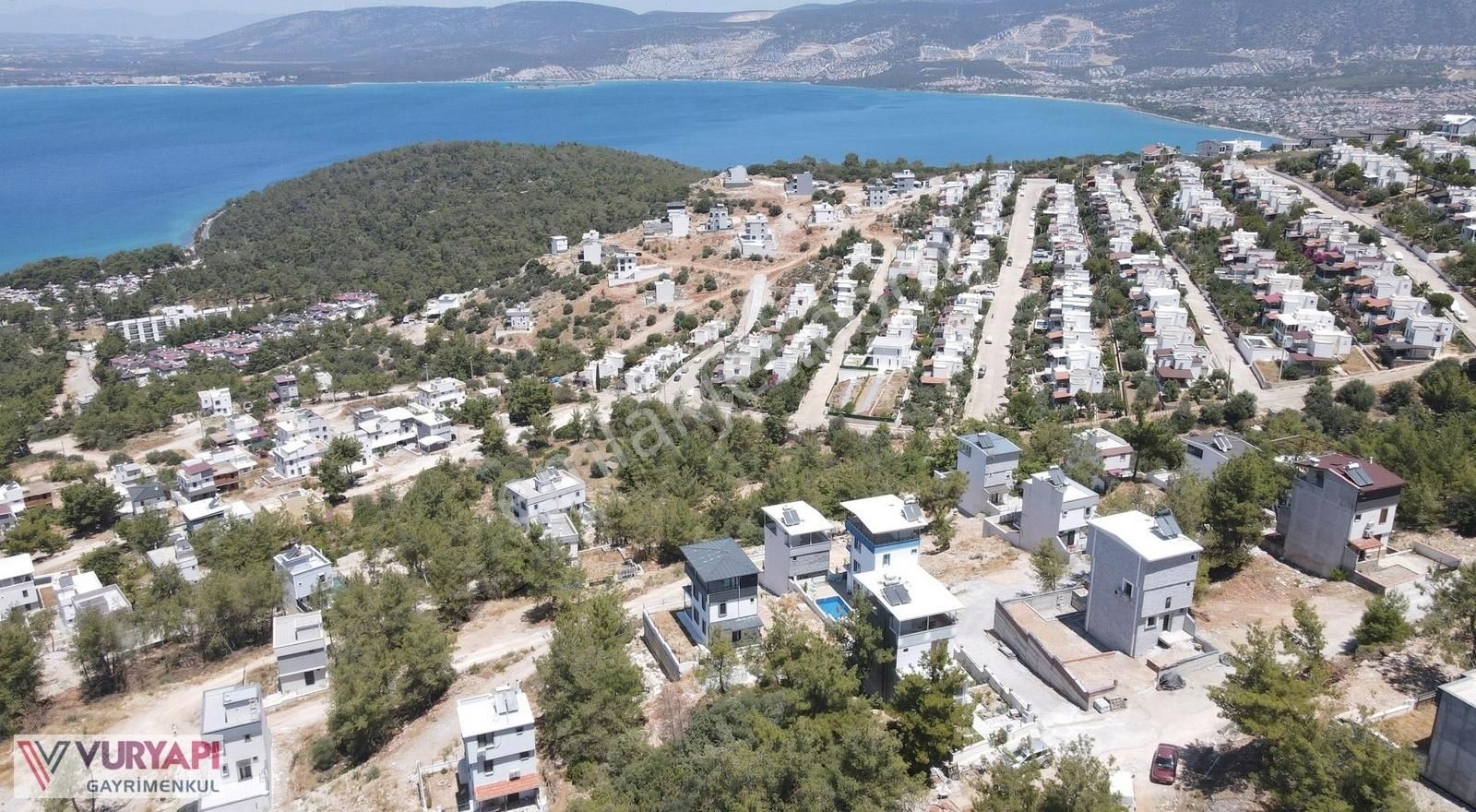 Akbük Yenipınar Satılık Deniz Manzaralı 244 M2 Arsa