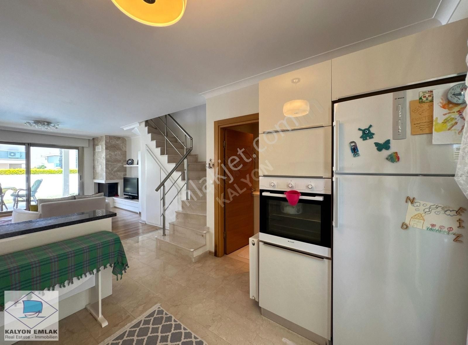 Alaçatı'da Satılık Aynı Parselde İki Adet Havuzlu Lüx Villa - Görsel 15