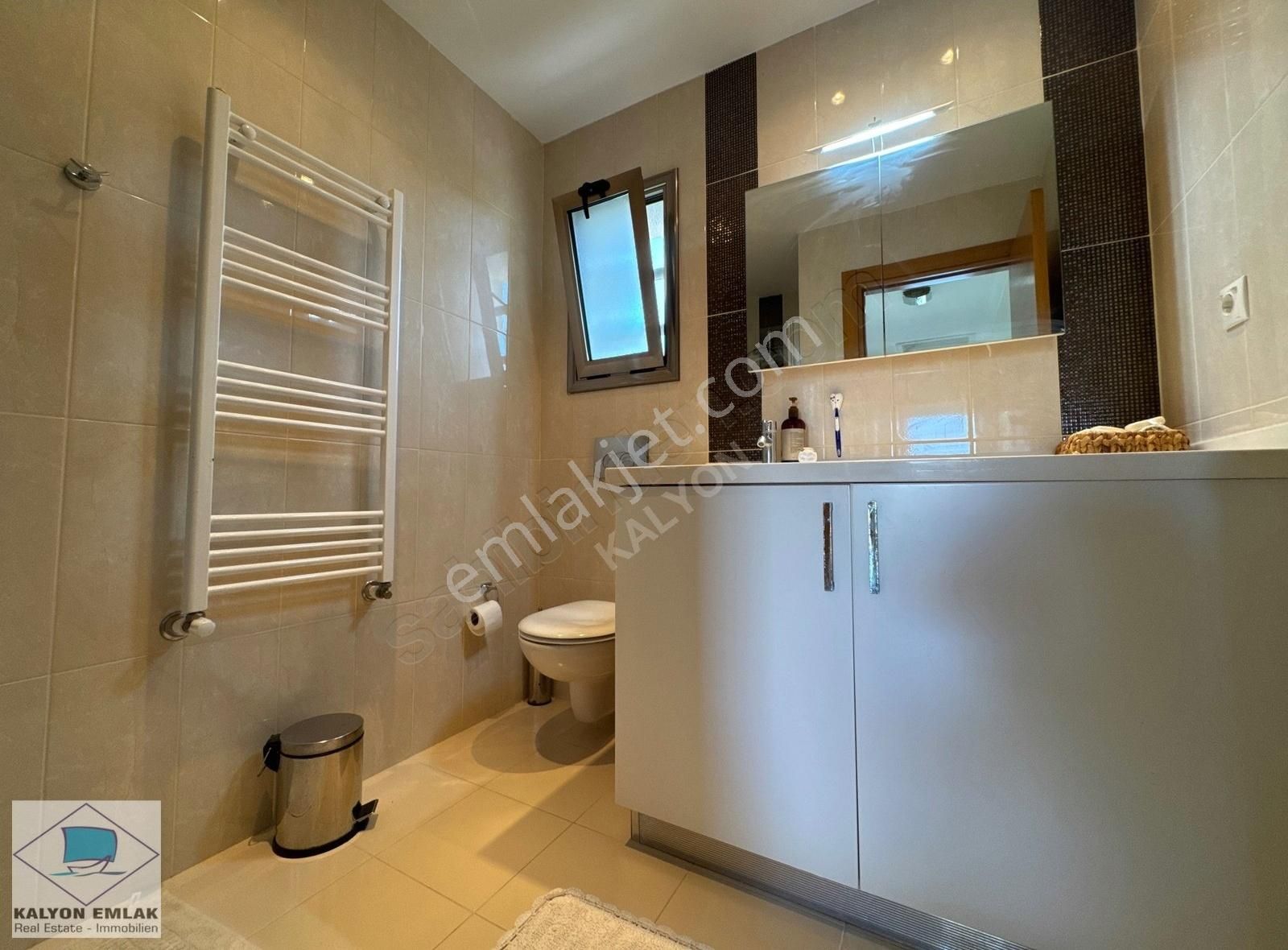 Alaçatı'da Satılık Aynı Parselde İki Adet Havuzlu Lüx Villa - Görsel 11