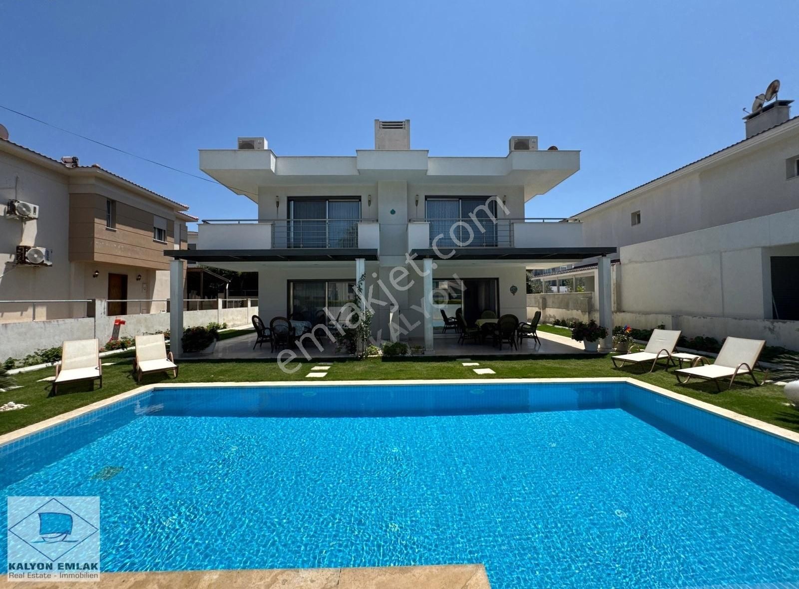 Alaçatı'da Satılık Aynı Parselde İki Adet Havuzlu Lüx Villa - Görsel 31