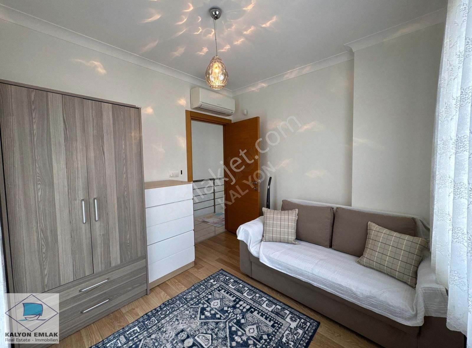 Alaçatı'da Satılık Aynı Parselde İki Adet Havuzlu Lüx Villa - Görsel 9