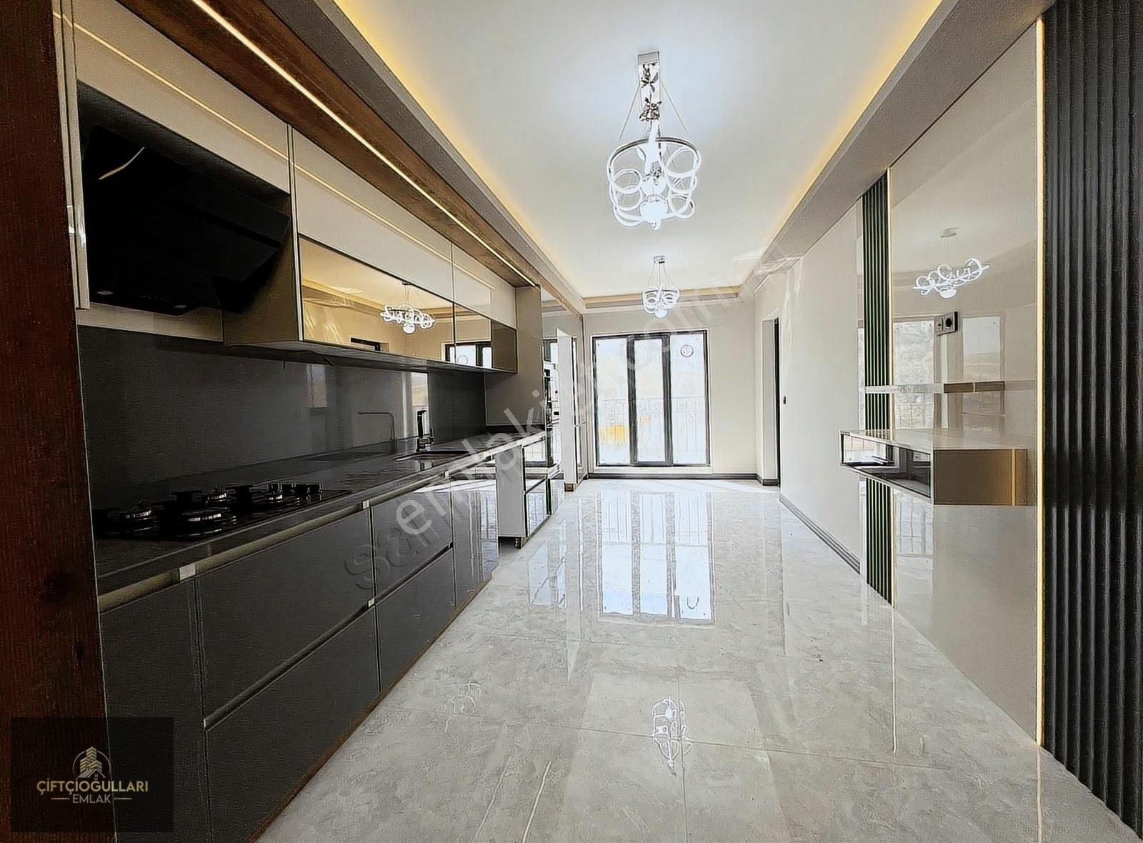▃çiftçioğullarından▃park Manzaralı Ultra Lüks Sitede 4+1 Daire
