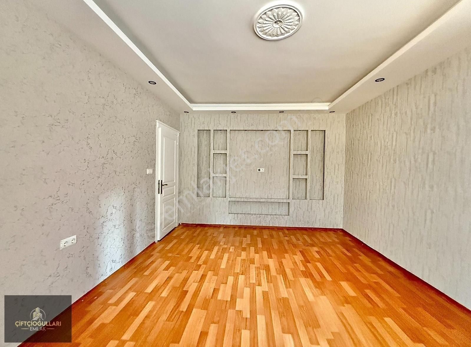 Çiftçioğulları Emlak'tan Full Yapılı Yüksek Giriş 2+1 Daire
