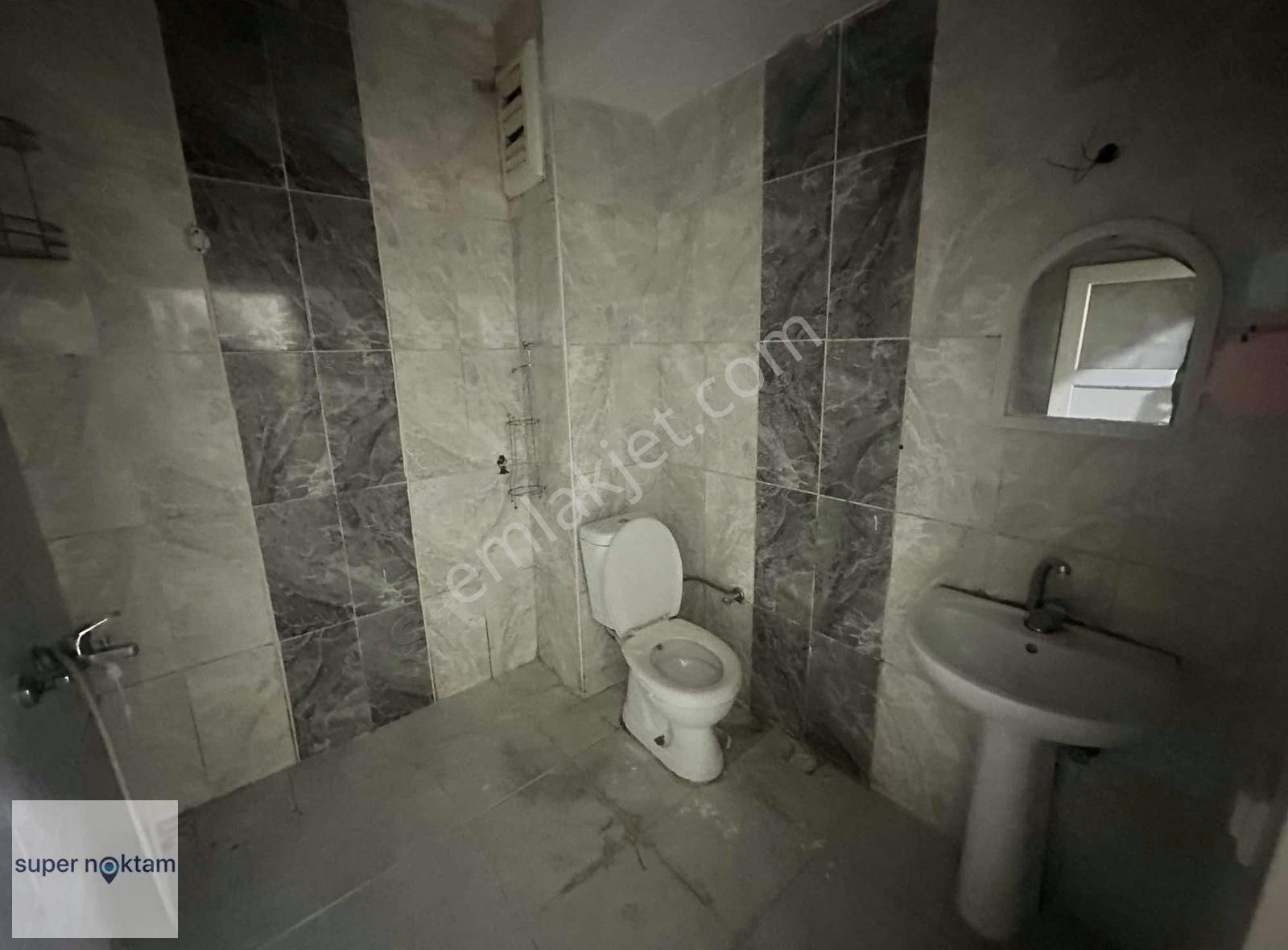 Mehmet Akif'te Satılık İskanlı Yeni Bina 1+1 Bahçe Kat Daire - Görsel 8