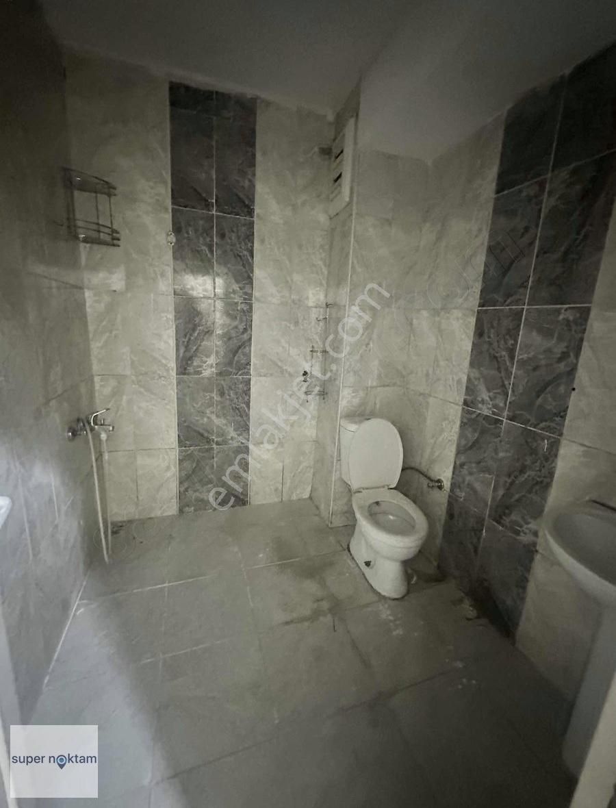 Mehmet Akif'te Satılık İskanlı Yeni Bina 1+1 Bahçe Kat Daire - Görsel 15