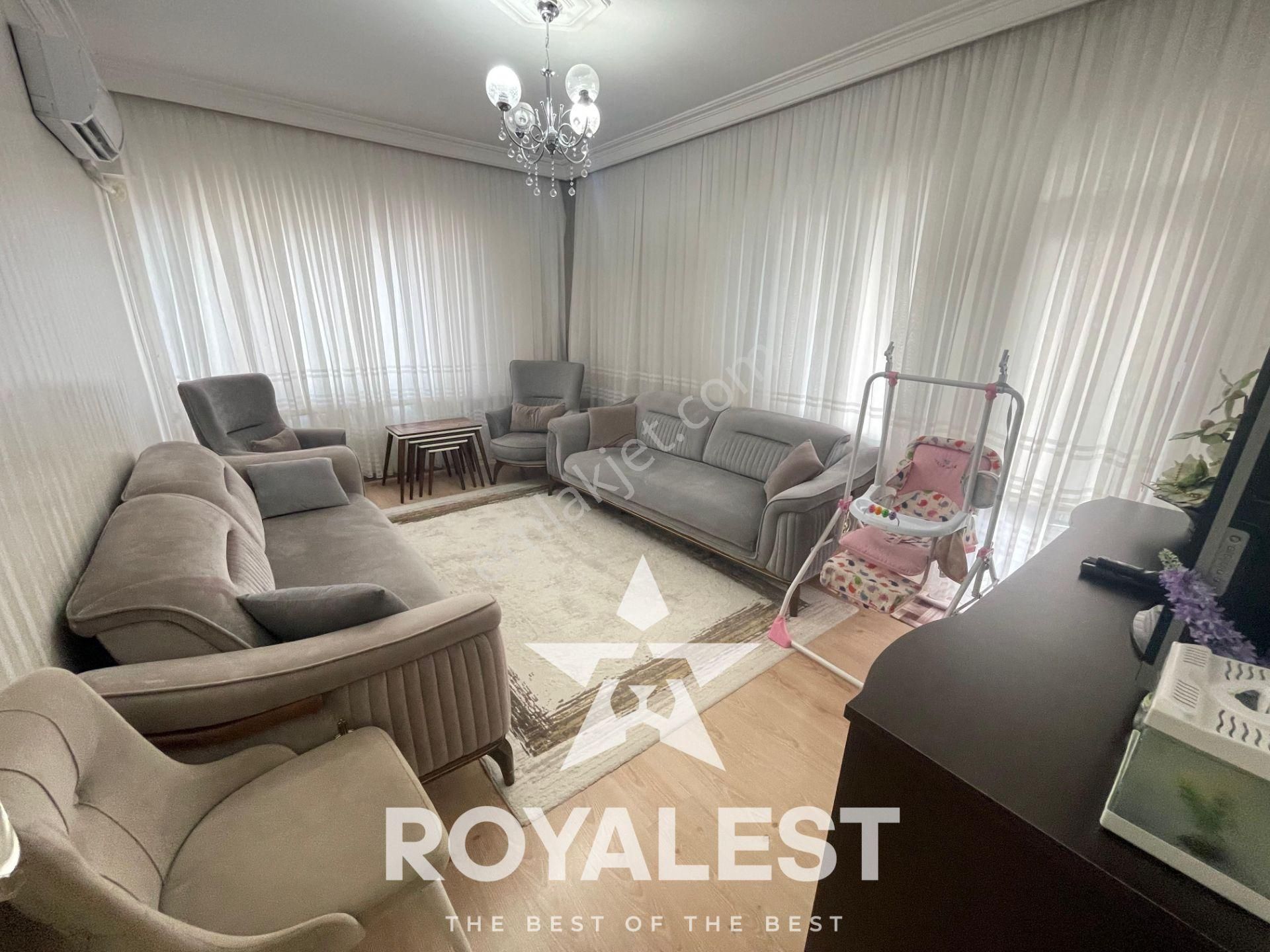 Royalest'ten Erdem Koleji Yakınında Cadde Üzeri Ara Kat 2+1